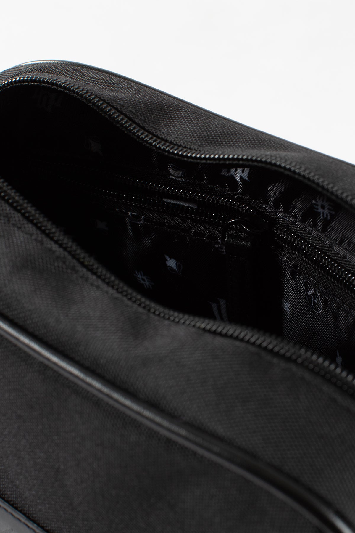 REFORM CAMERA BAG - BLACK
