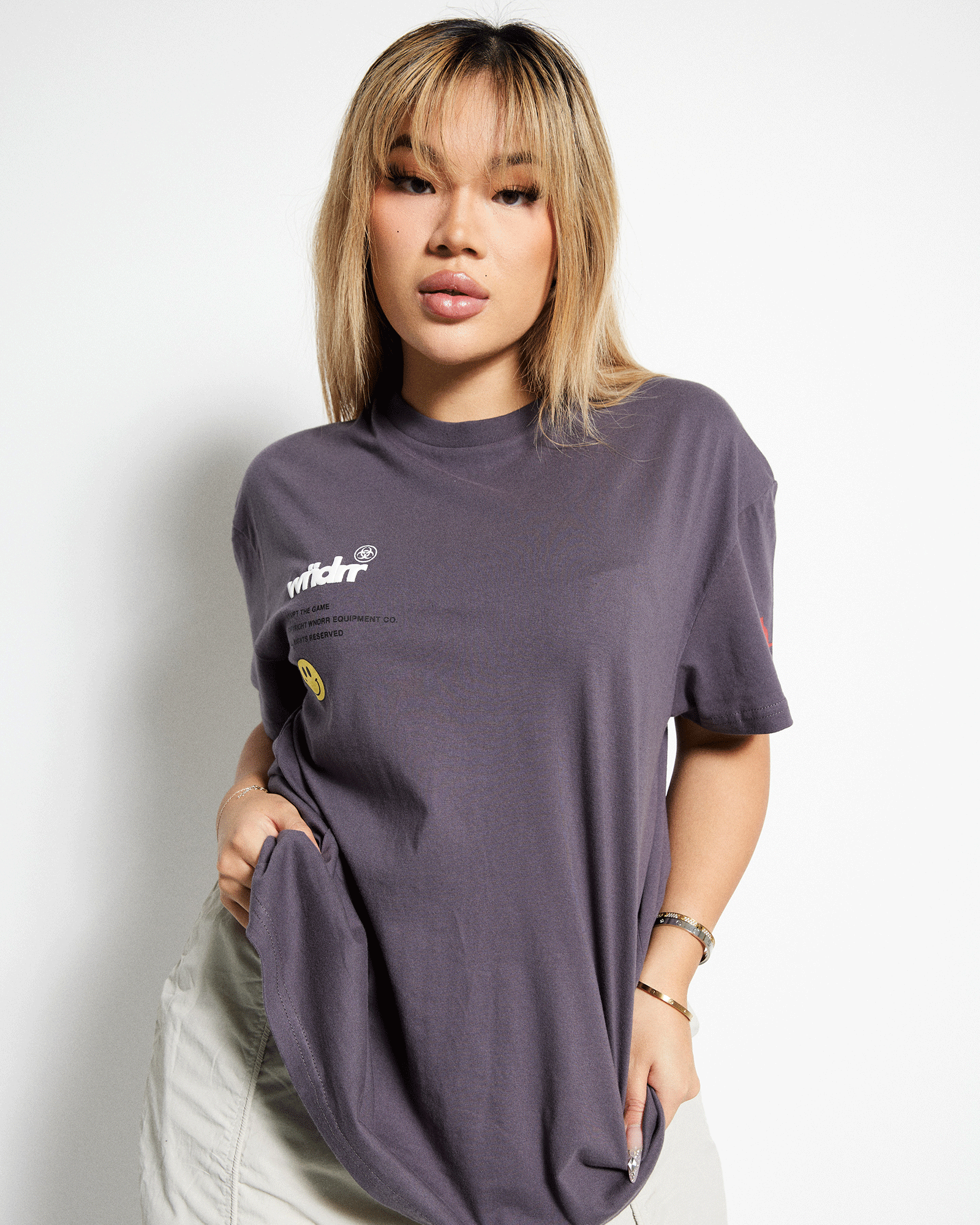 ILLEGIBLE BOX FIT TEE - CHARCOAL