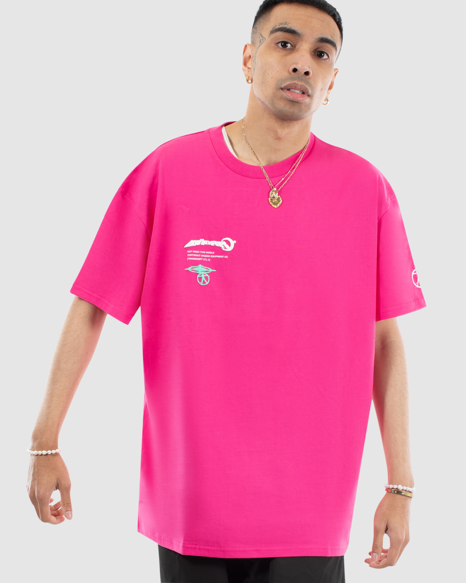 OUTTA WORLD BOX FIT TEE - MAGENTA