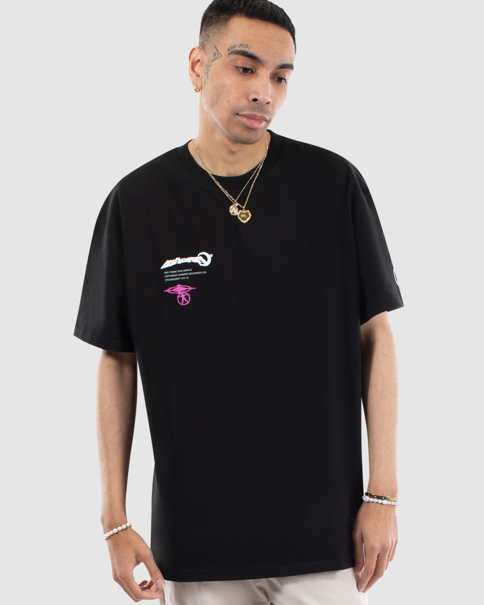 OUTTA WORLD BOX FIT TEE - BLACK