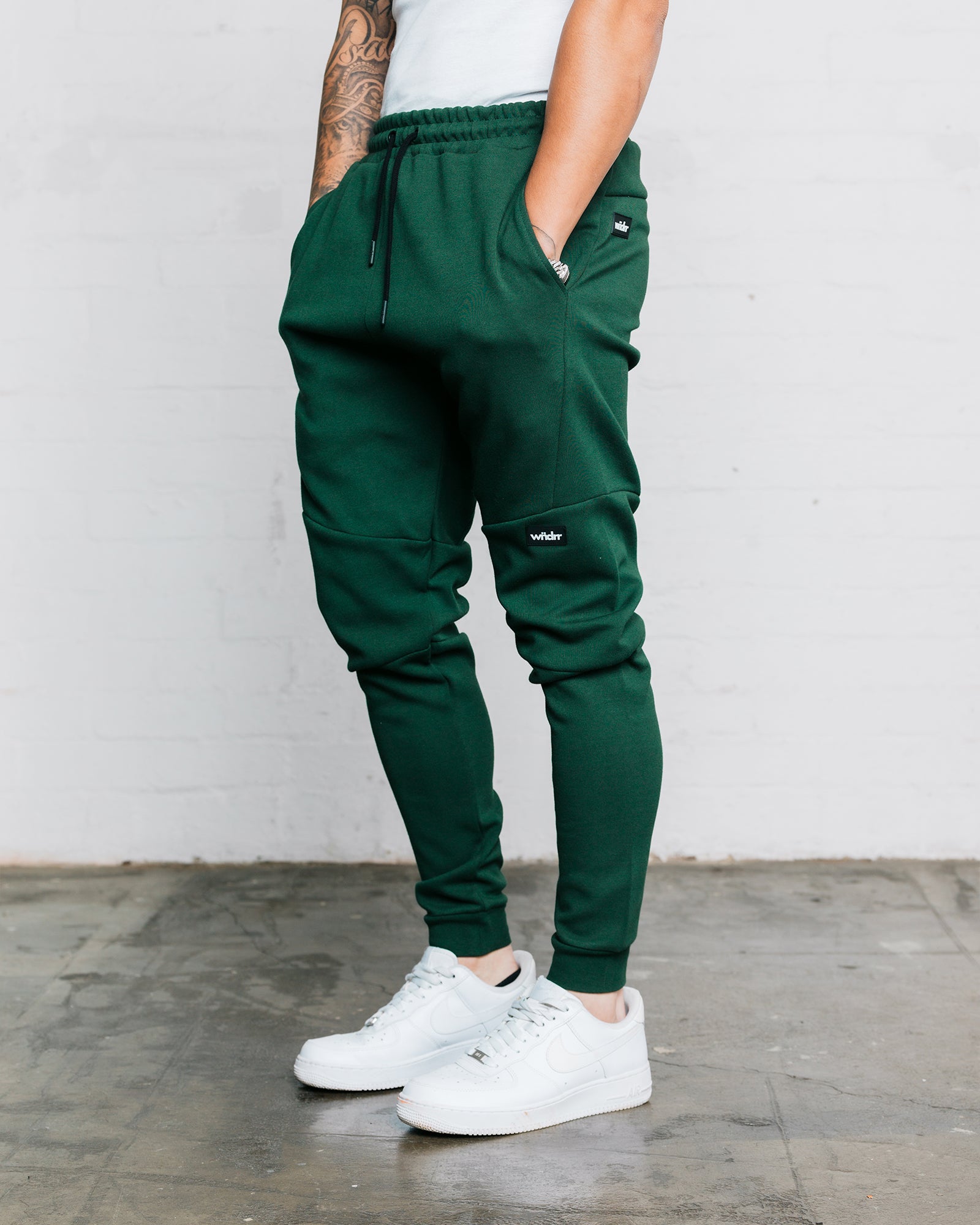 HOXTON V2 TECH TRACKPANT - FOREST GREEN