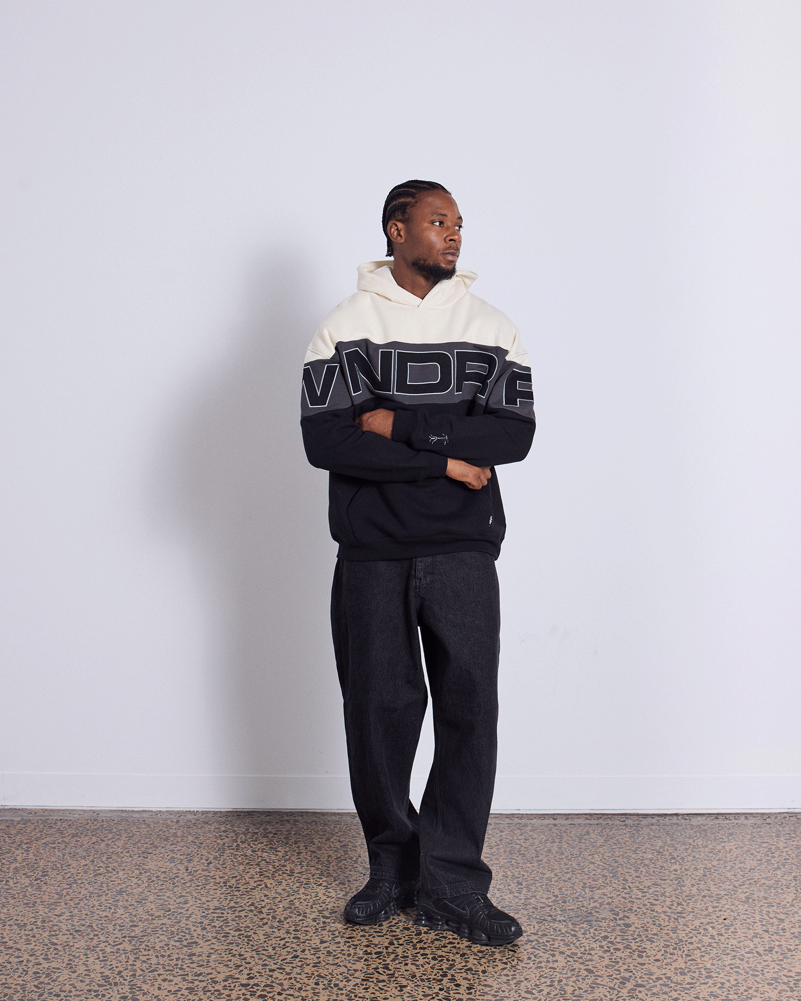Model 184cm / Size M