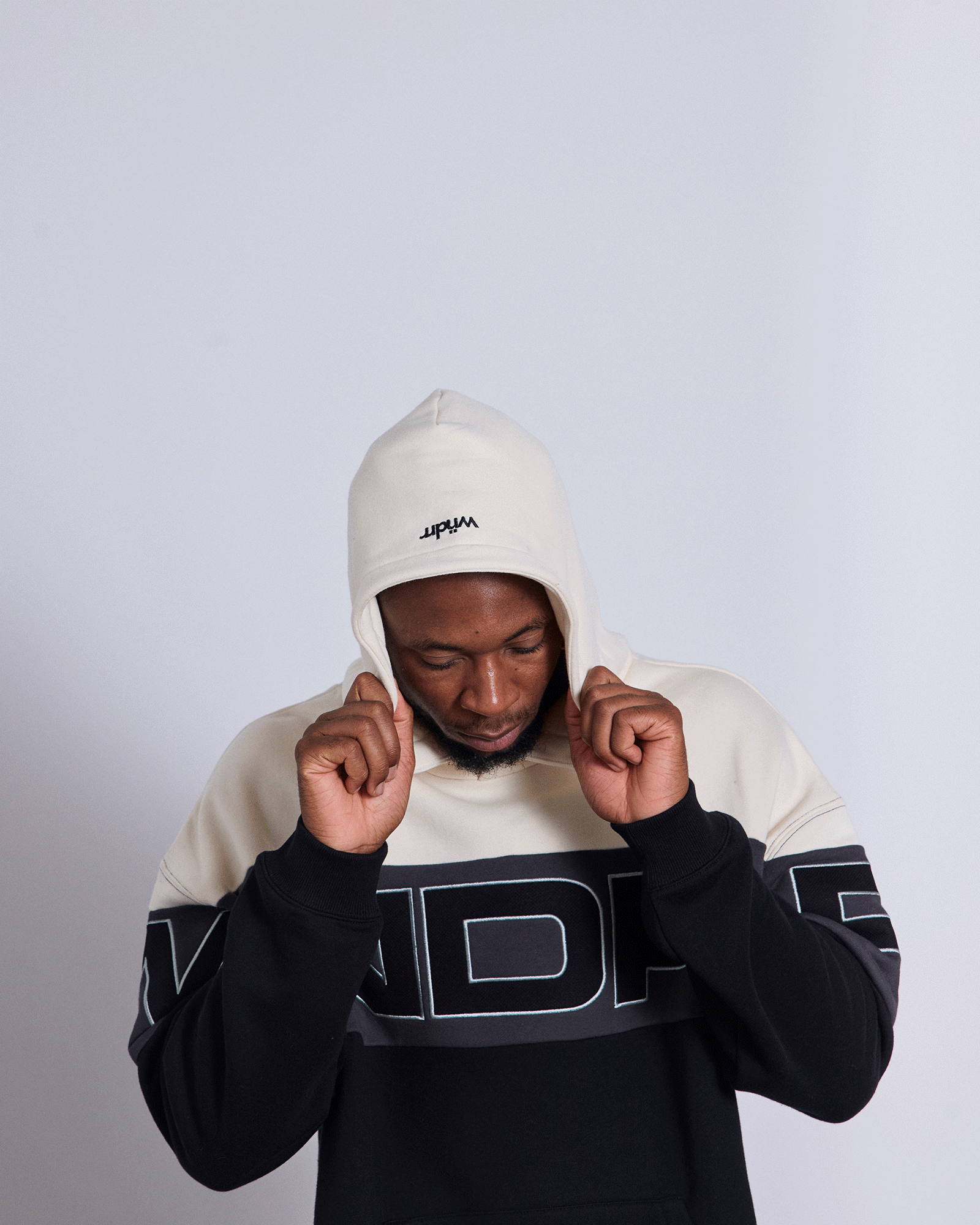 Model 184cm / Size M