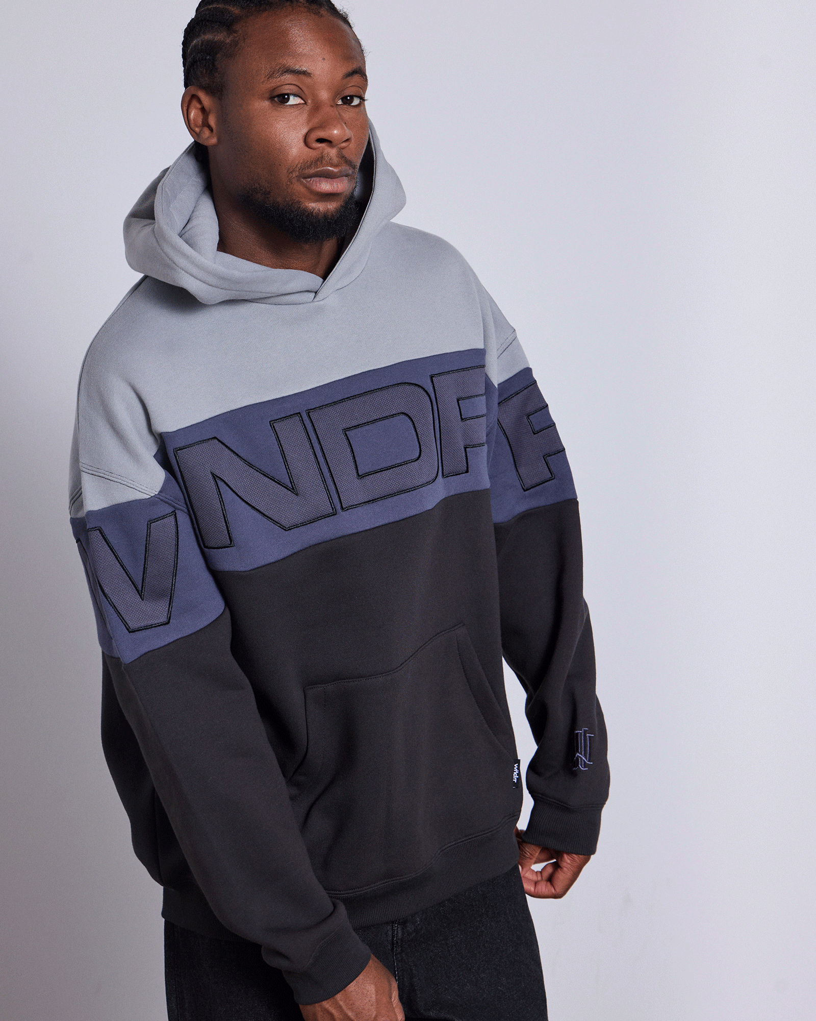 Model 184cm / Size M