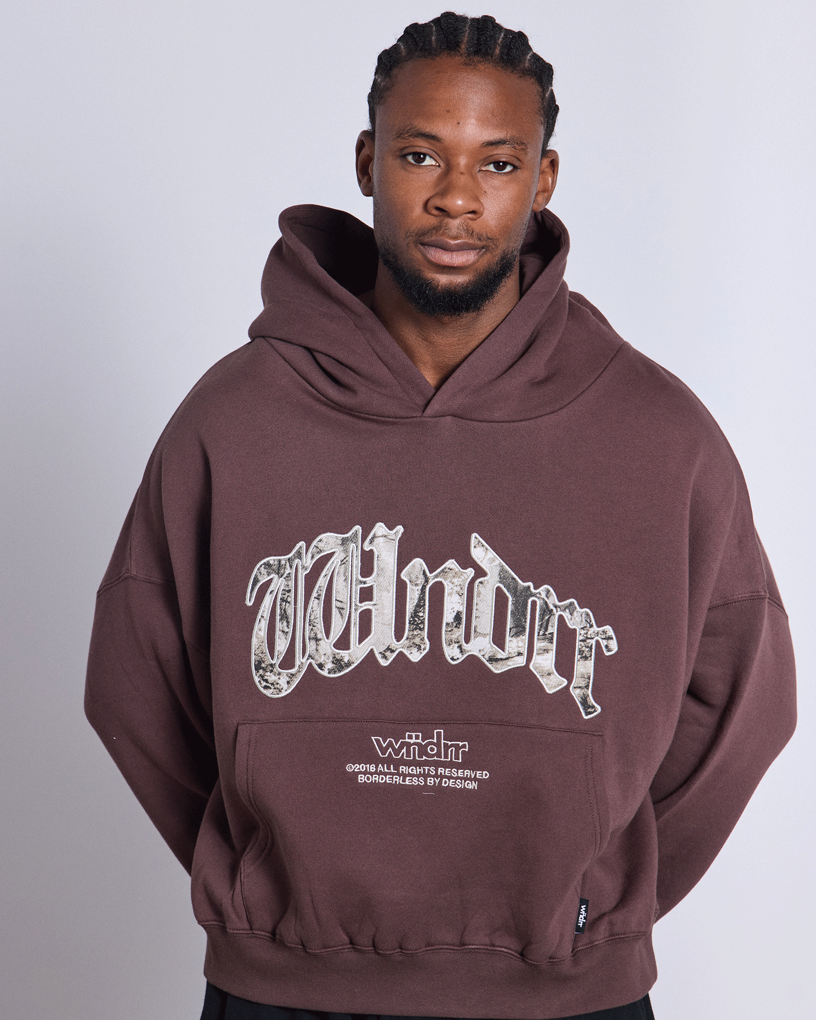 Model 184cm / Size M