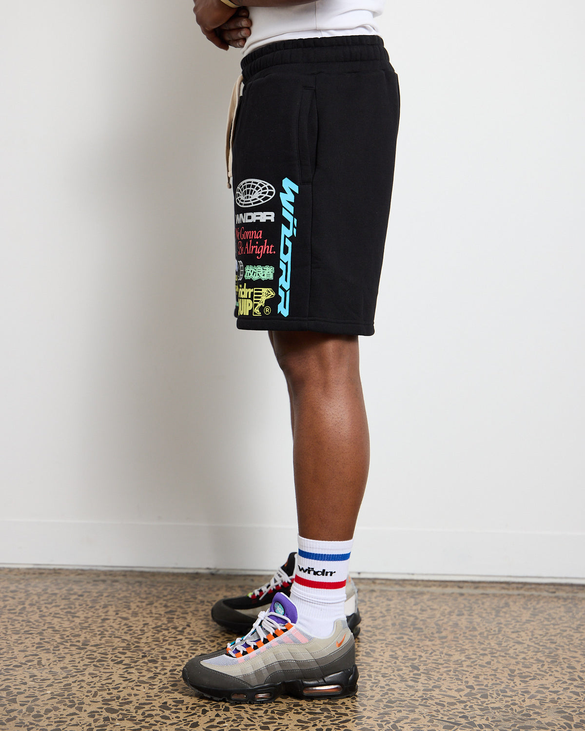 Model 183cm / Size L