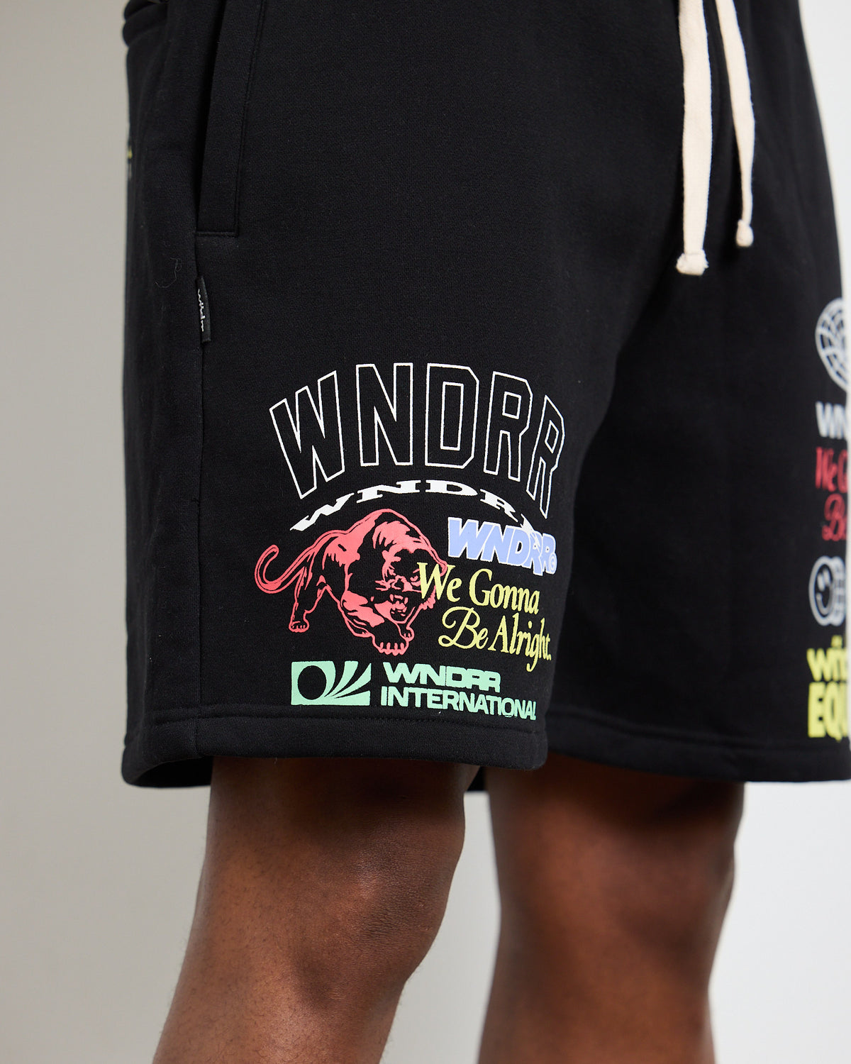 Model 183cm / Size L