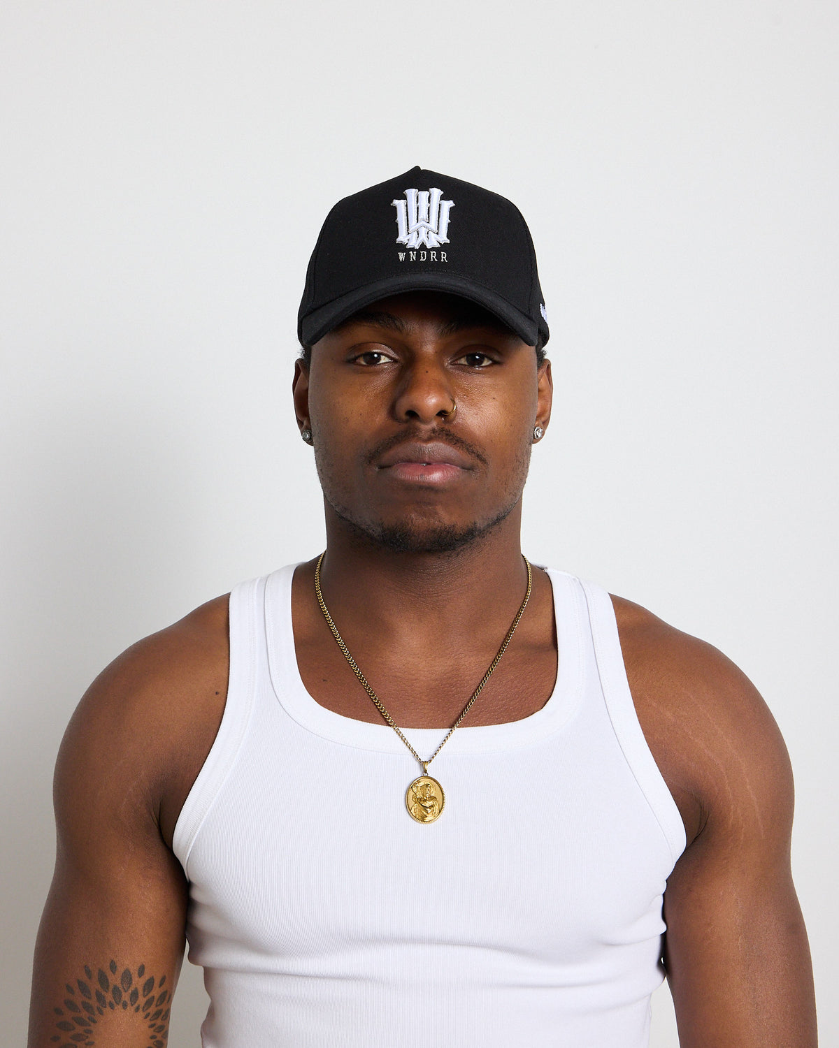 BLEACH CLASSIC SNAPBACK CAP - BLACK