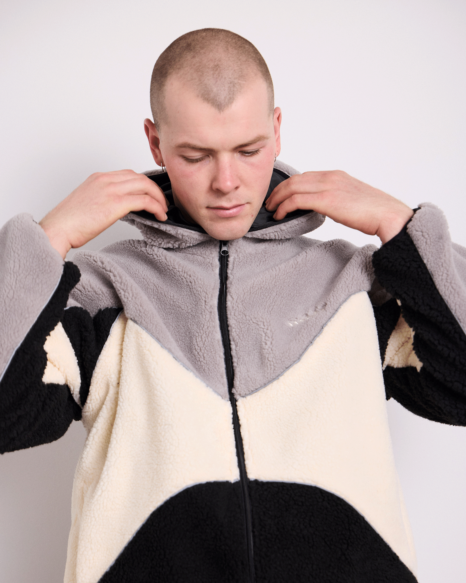 THE WORLD FLEECE JACKET - GREY/BLACK