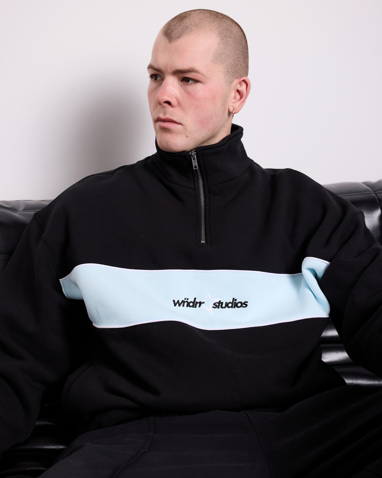 STXR 1/4 ZIP SWEAT - BLACK