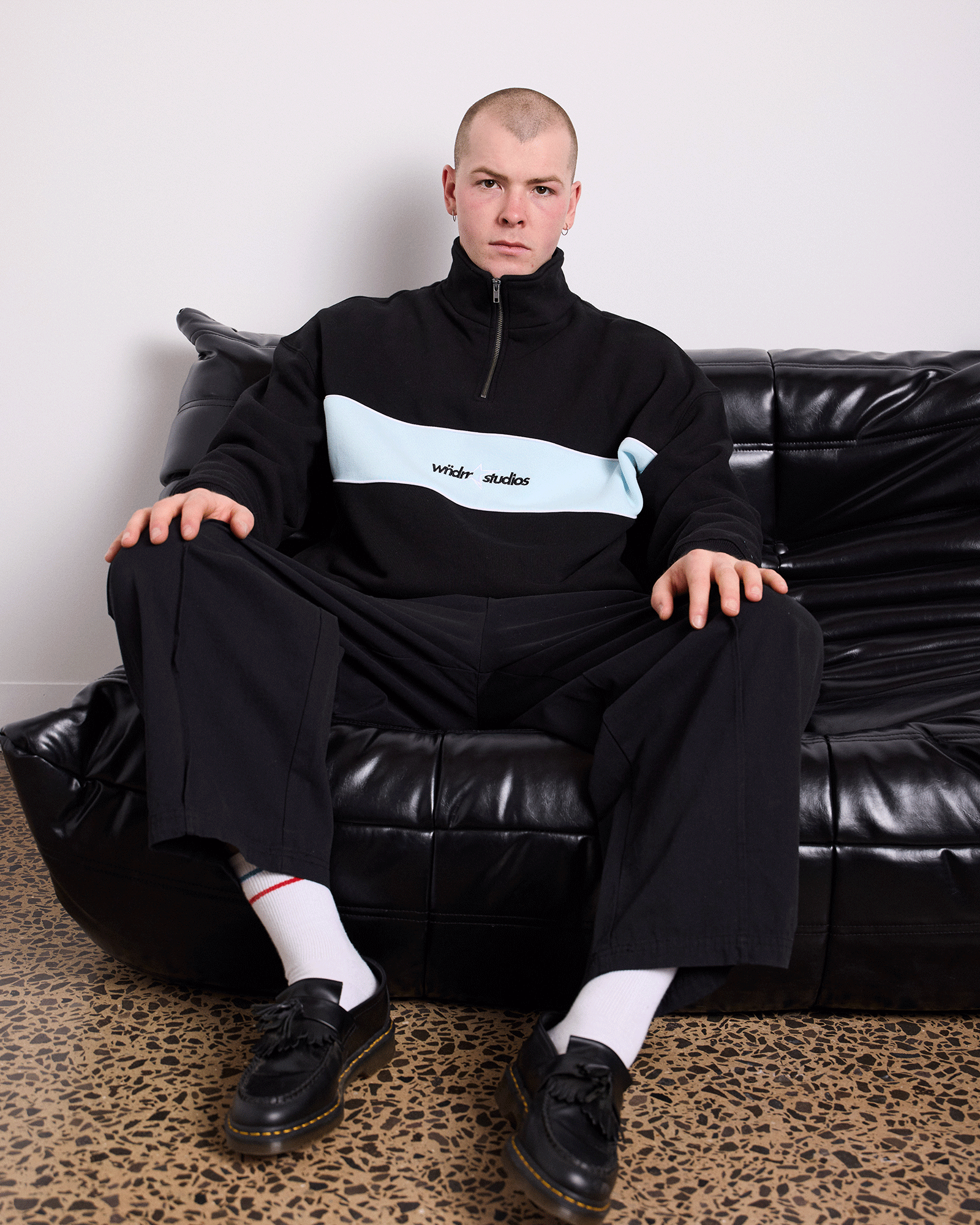 STXR 1/4 ZIP SWEAT - BLACK