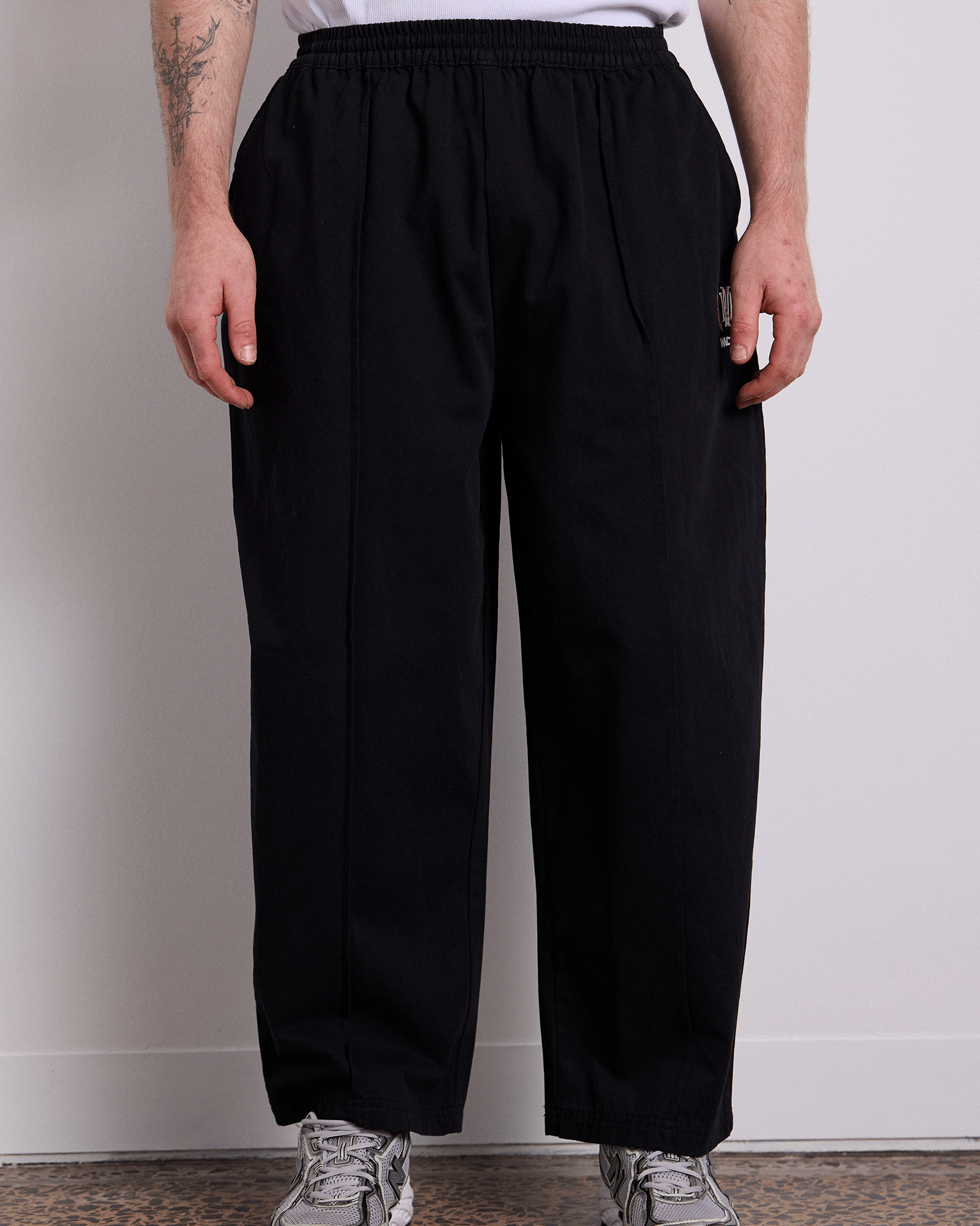 MAISON PLEATED PANT - BLACK