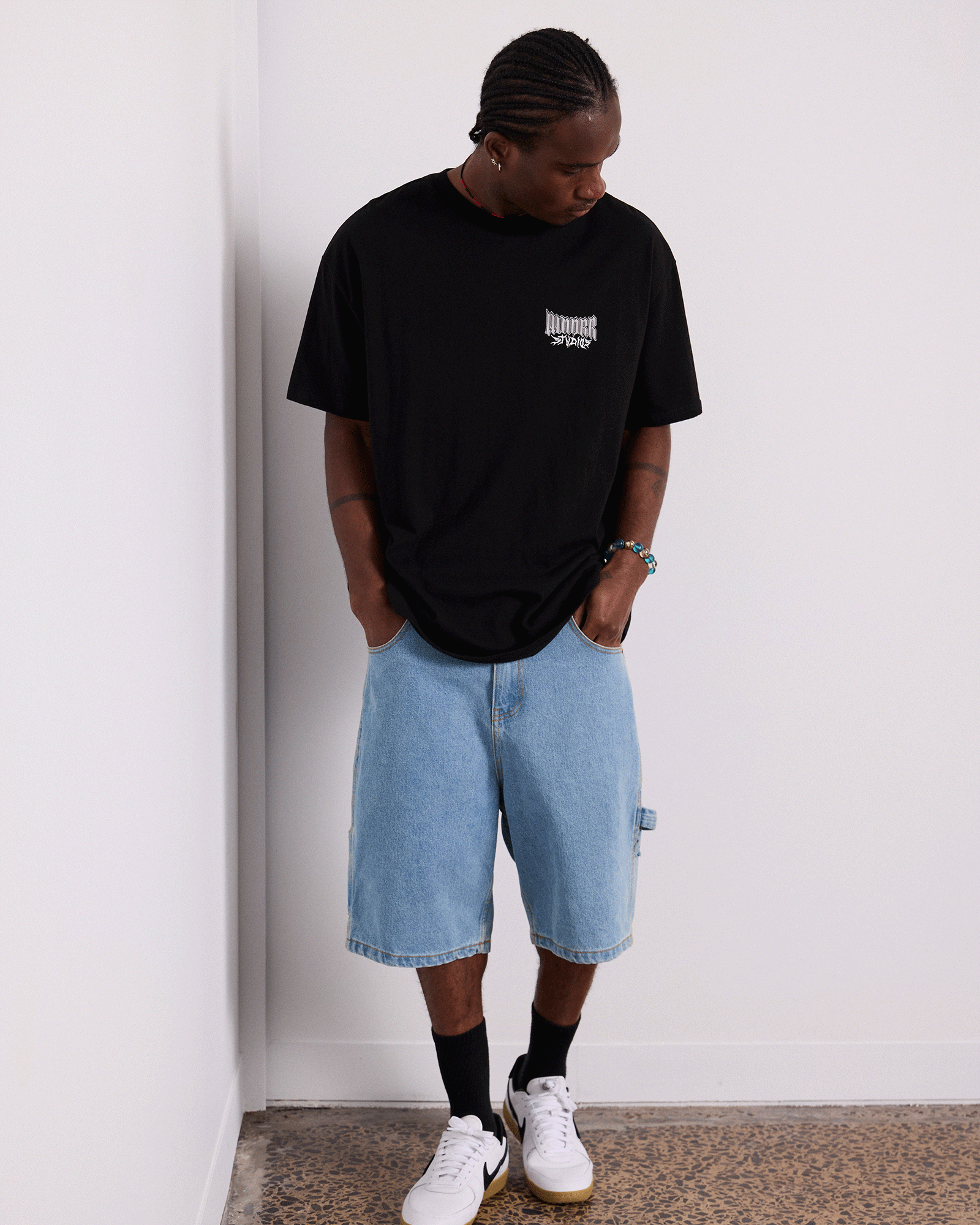 BLEACH BOX FIT TEE - BLACK