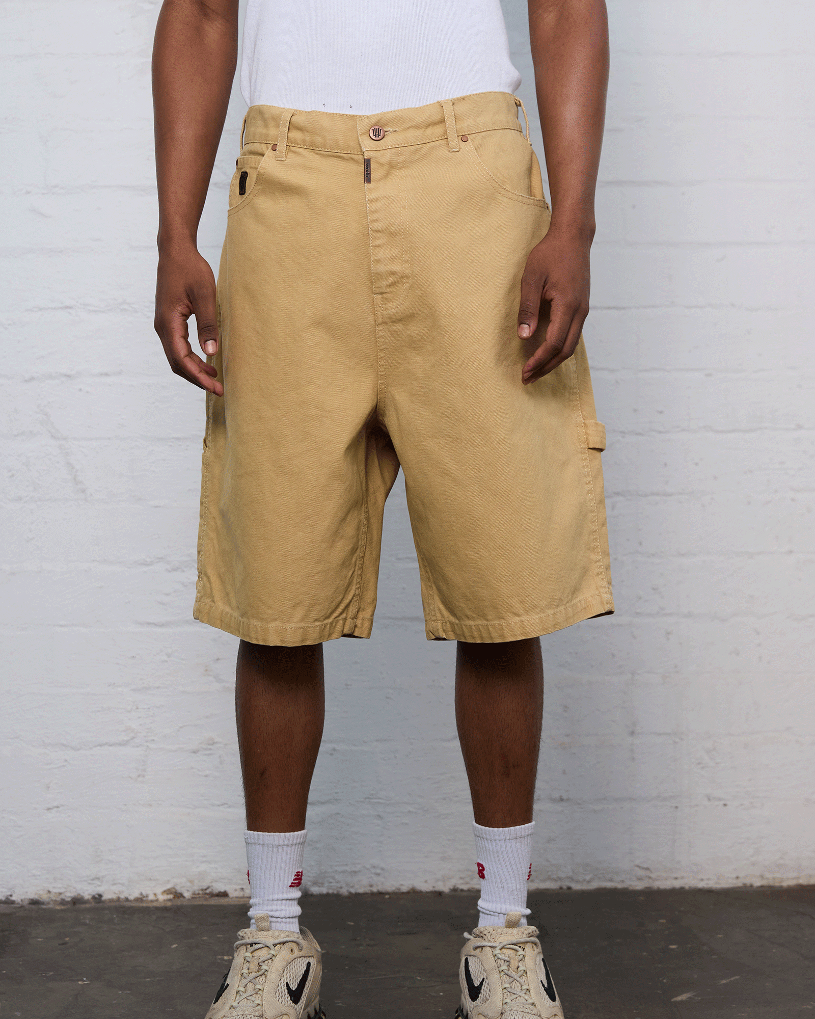 BOOSTER DENIM SHORT - TAN