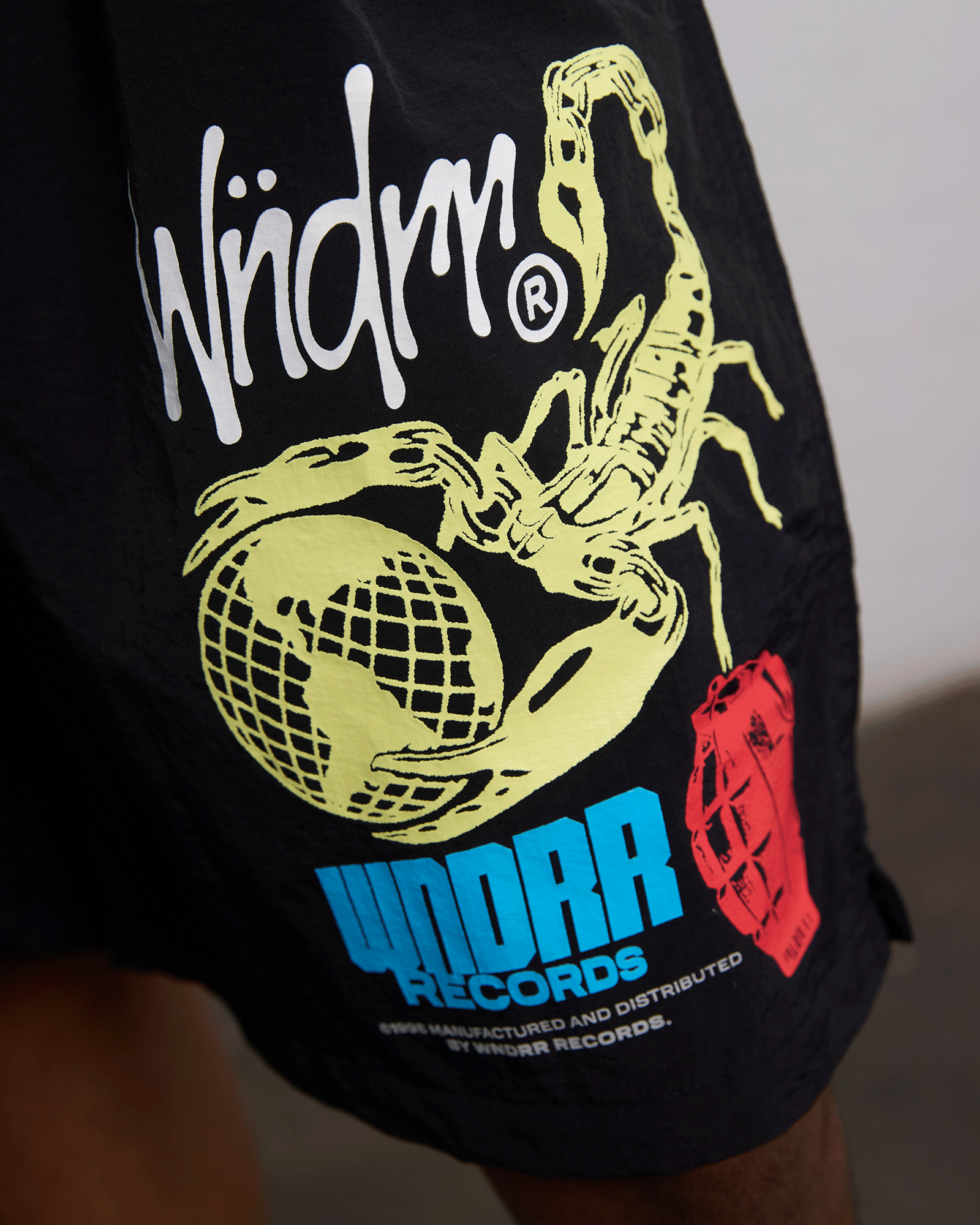 SYNDICATE SWIM SHORT - BLACK