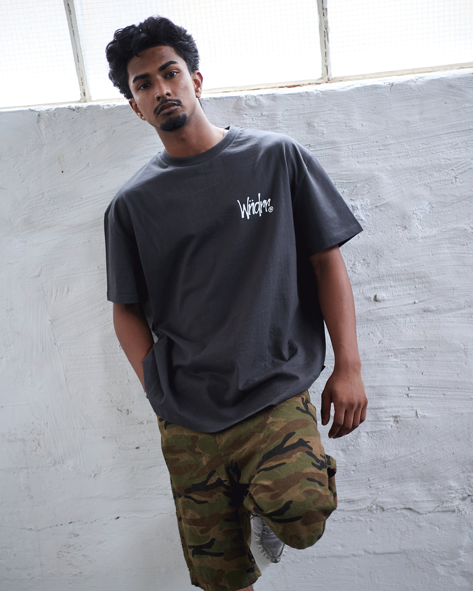 SCORPION BOX FIT TEE - FADED BLACK
