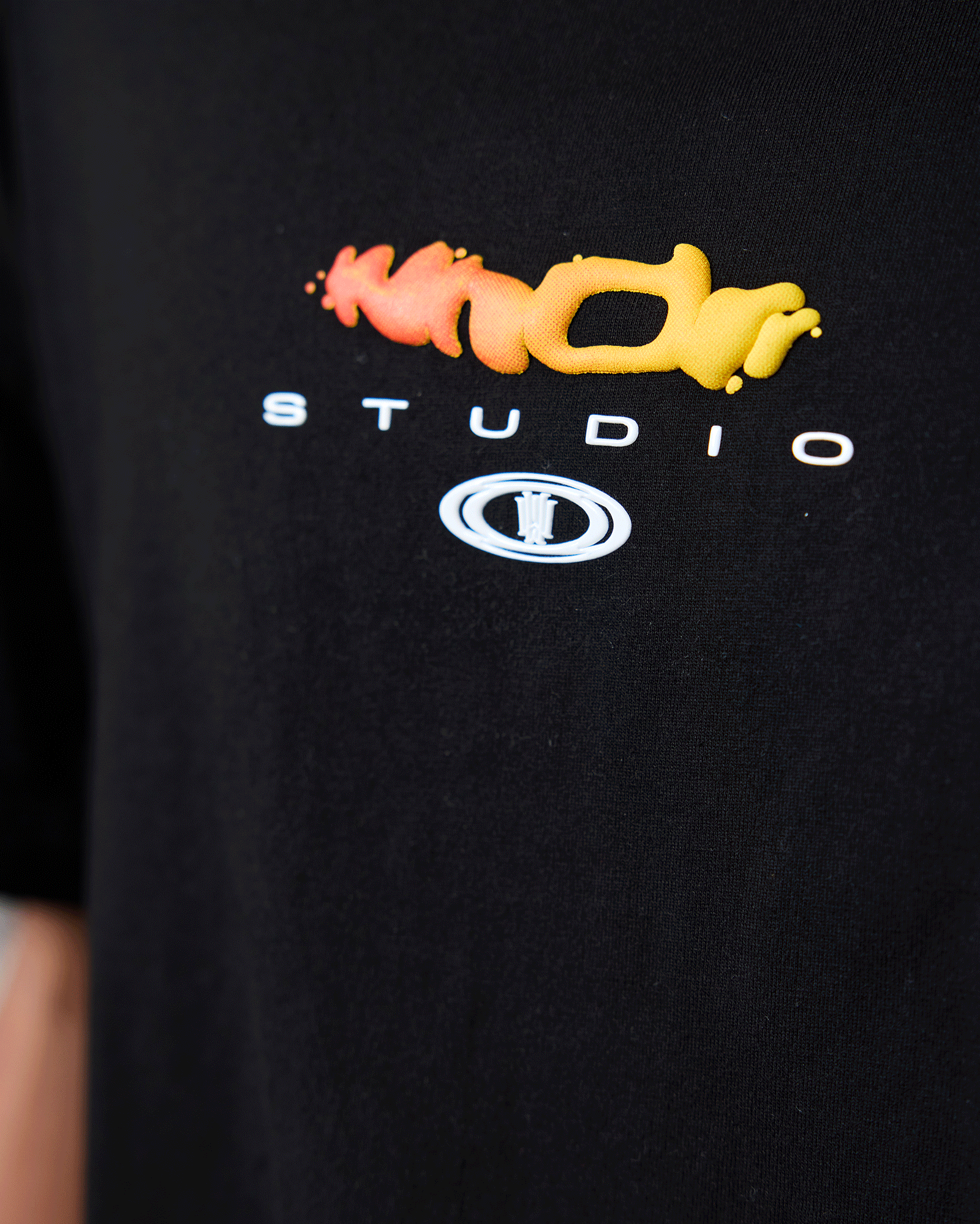 LAB BOX FIT TEE - BLACK