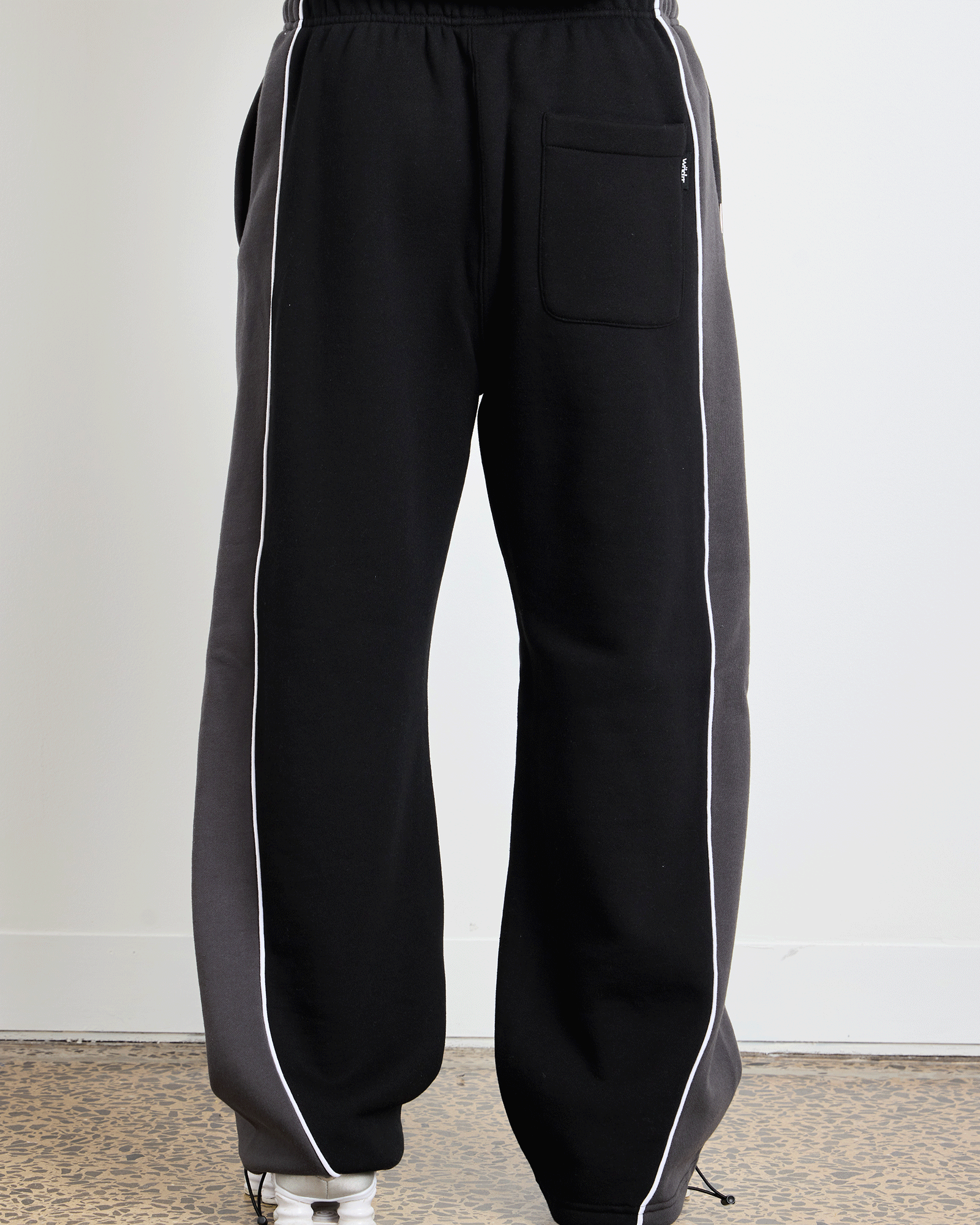 Model 175cm / Size M
