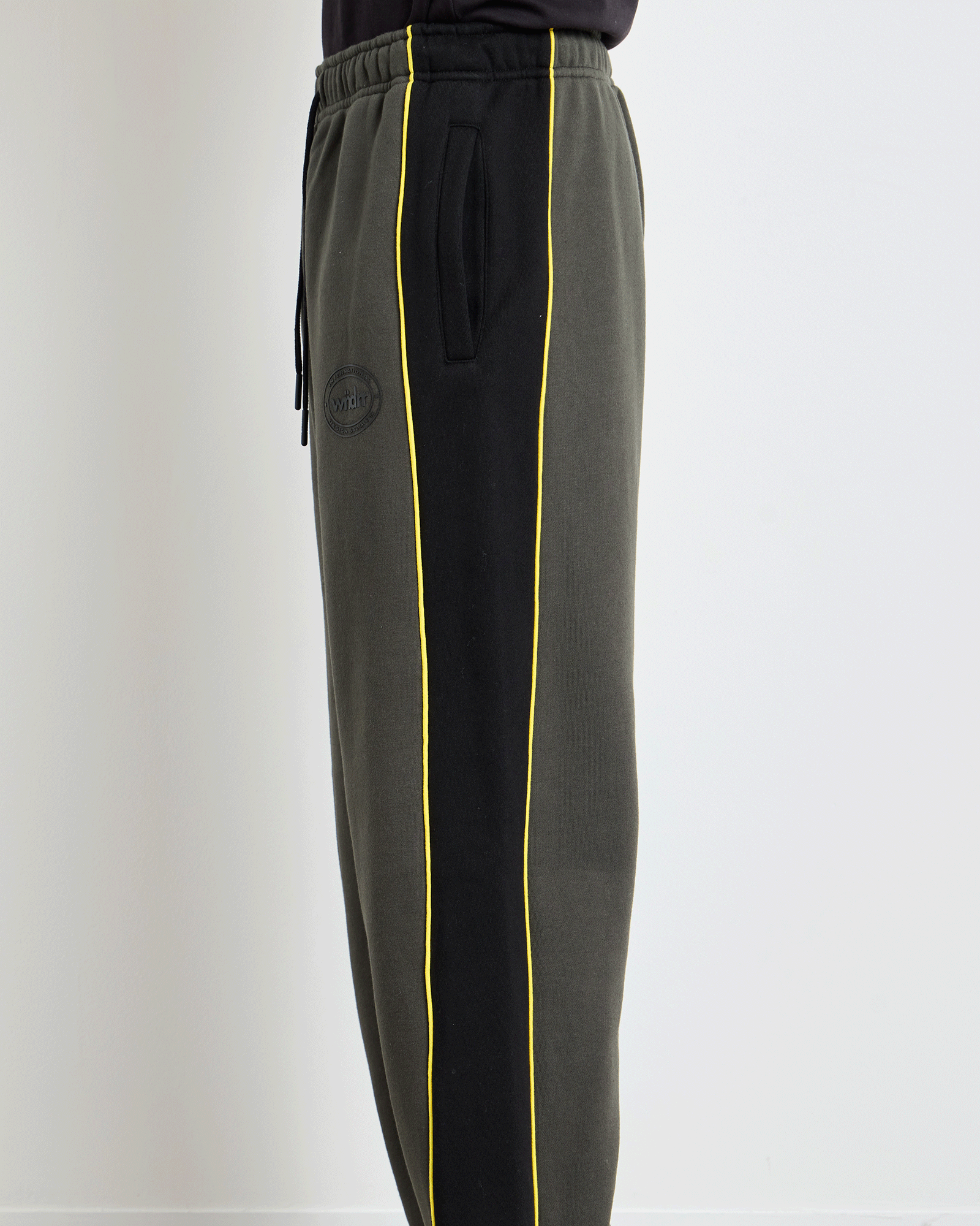 Model 175cm / Size M