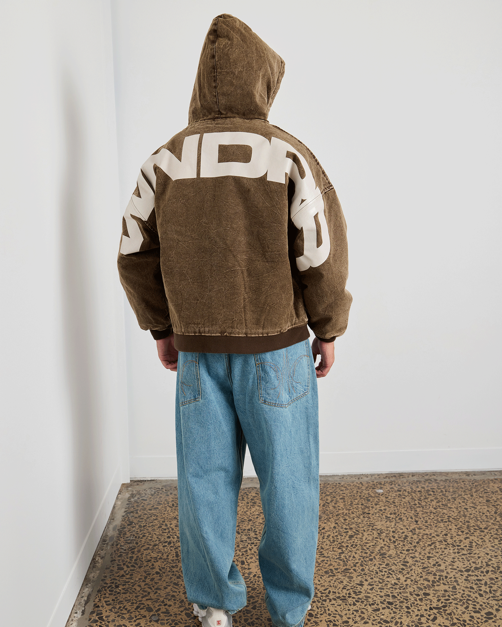 Model 175cm / Size M