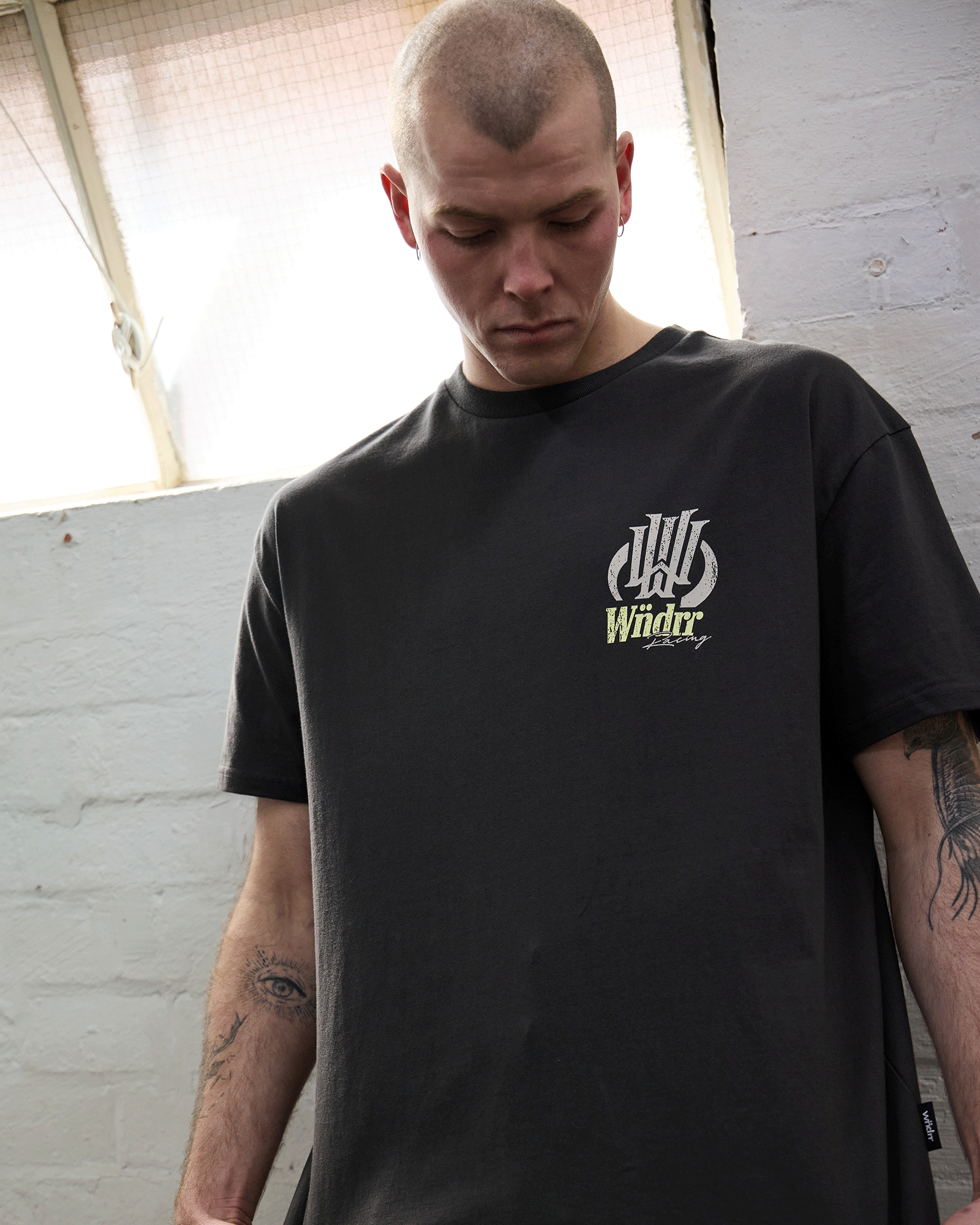 SKYLINE BOX FIT TEE - FADED BLACK