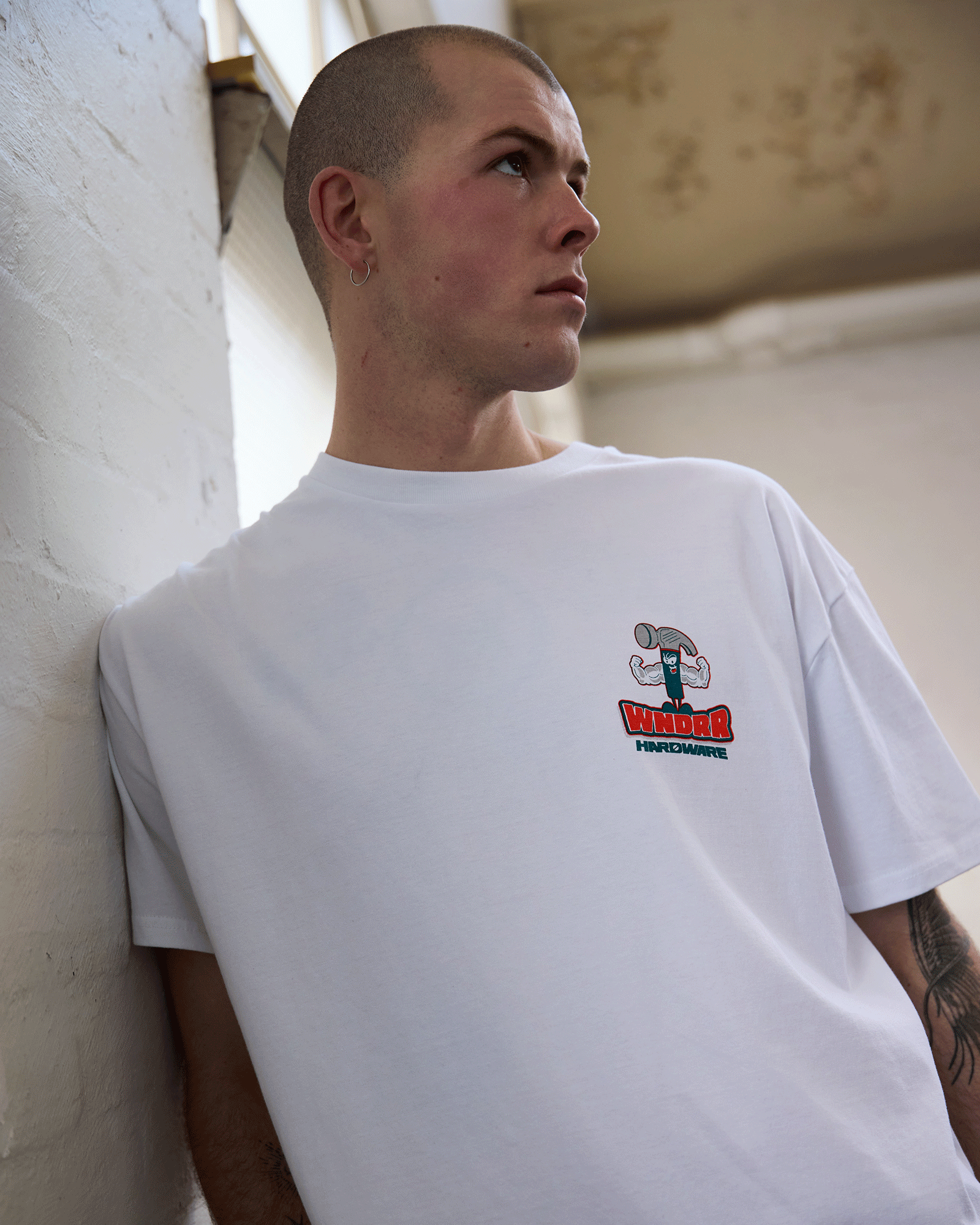 HARDWARE BOX FIT TEE - WHITE
