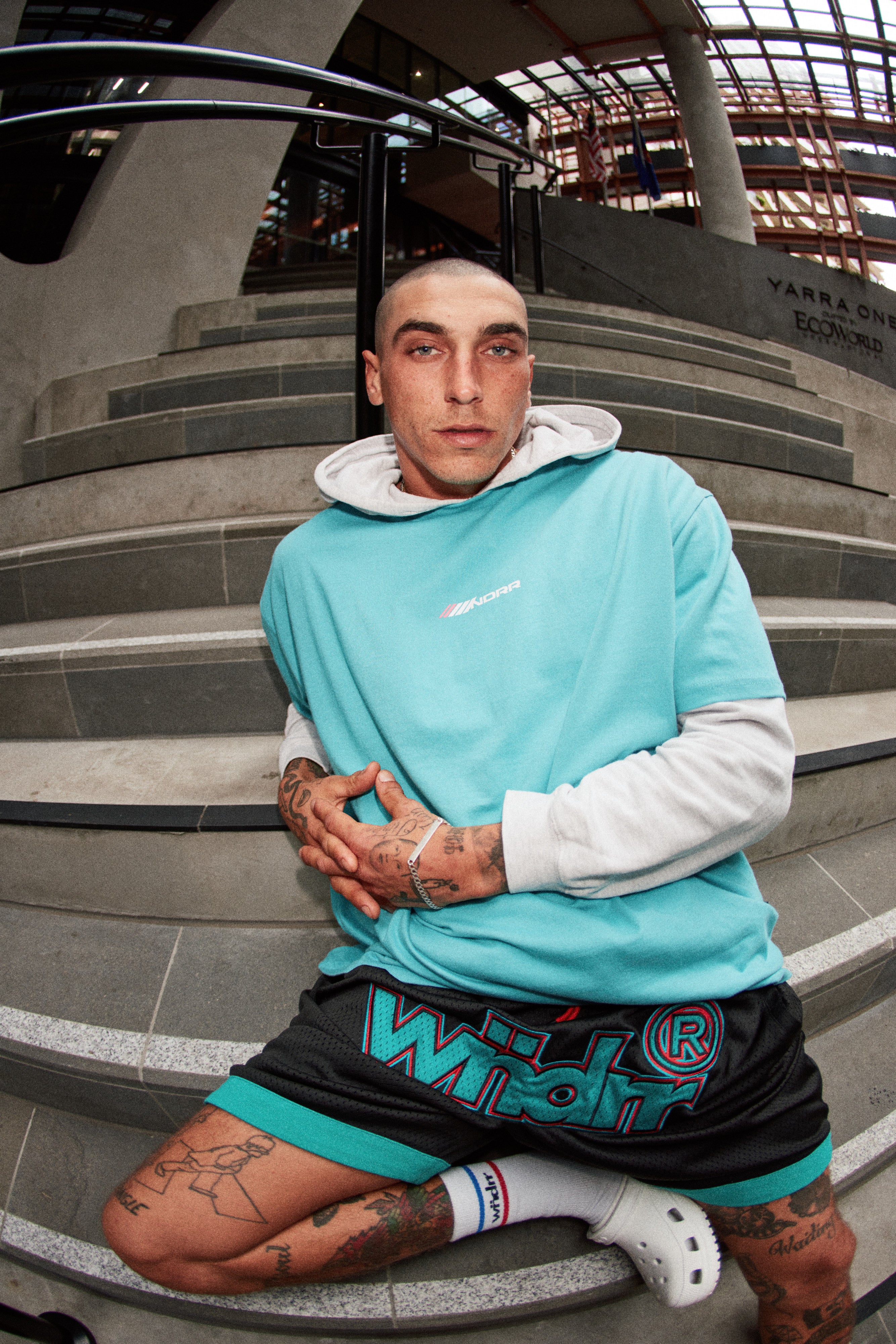 OFFCUT COURT SHORT - BLACK/TEAL