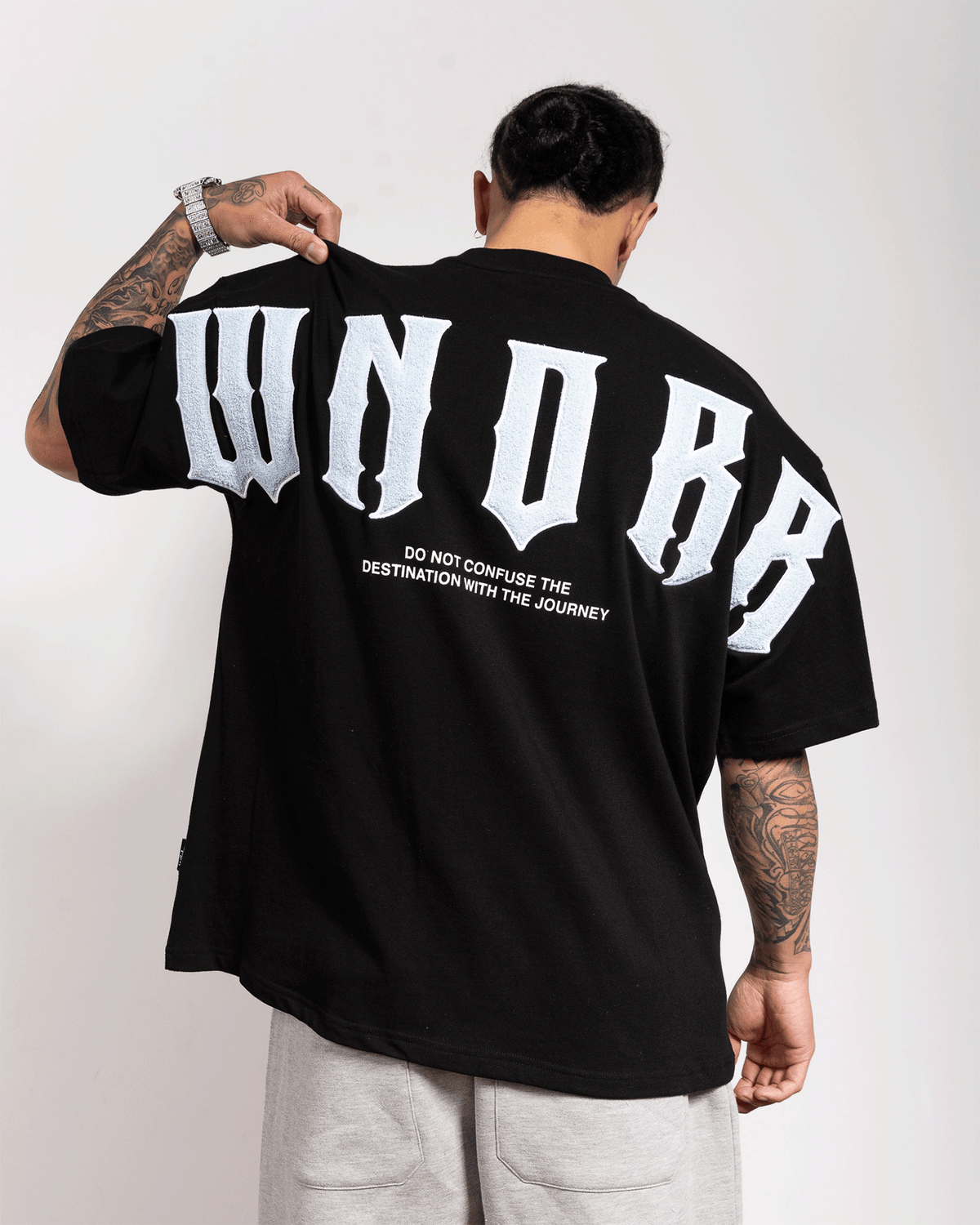 Model 182cm / Size L