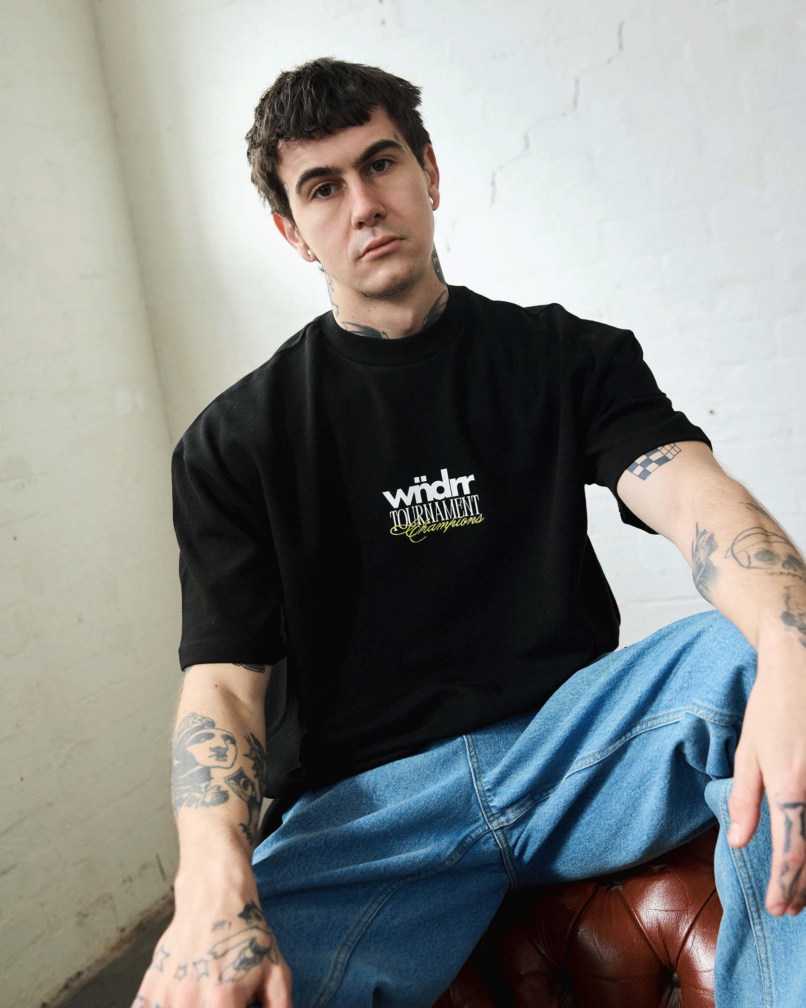 TOURNAMENT HEAVY WEIGHT TEE - BLACK