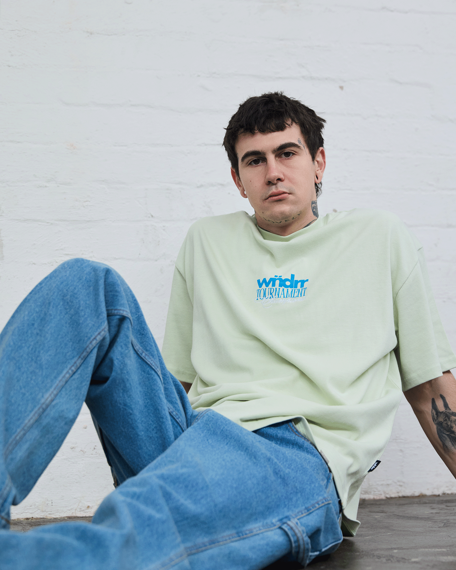 TOURNAMENT HEAVY WEIGHT TEE - AURA GREEN