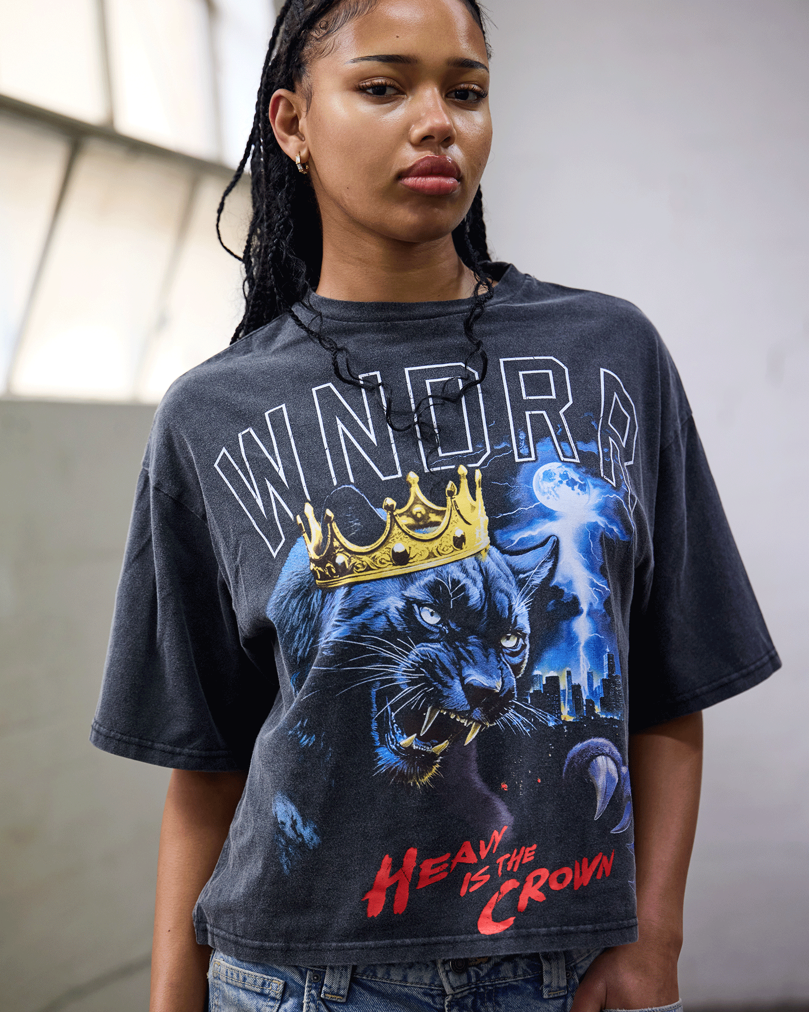 MONARCH CROPPED FIT TEE - WASHED BLACK