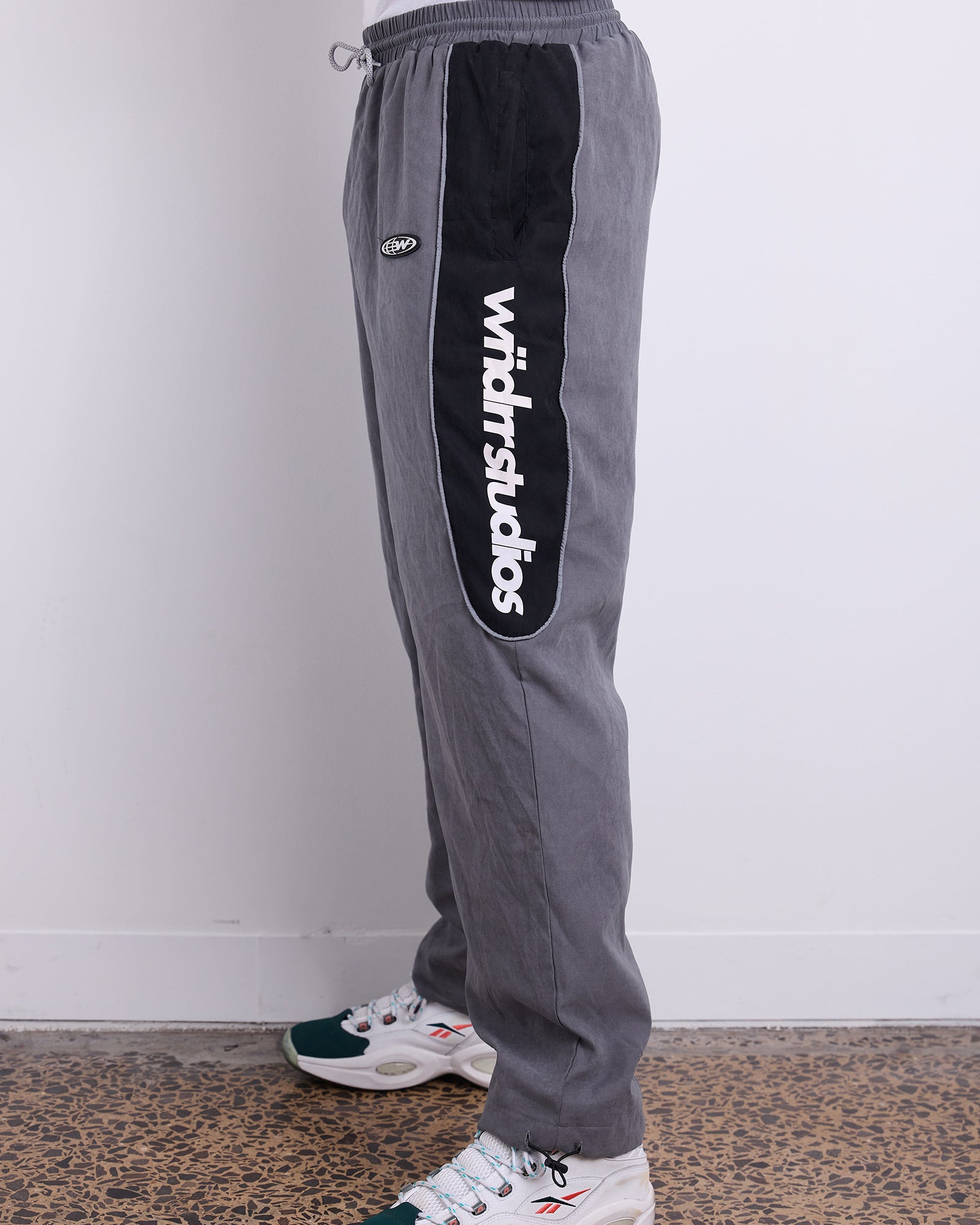 GLOBE SPORT TRACKPANT - GREY/BLACK
