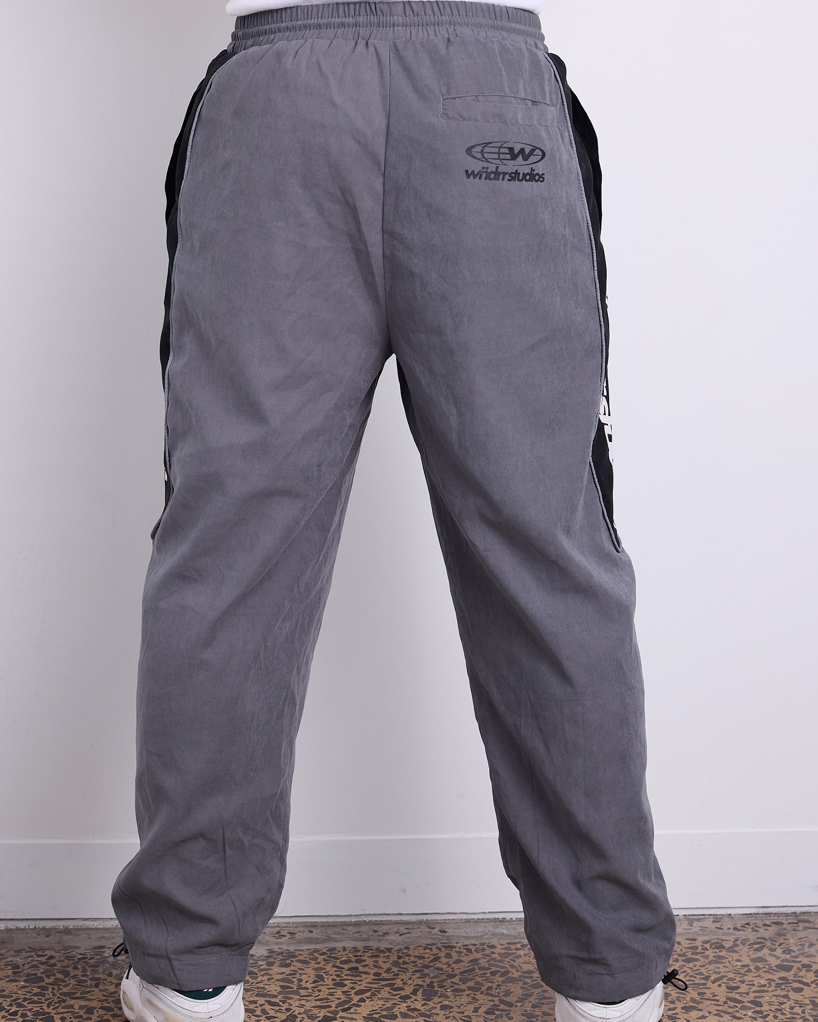GLOBE SPORT TRACKPANT - GREY/BLACK
