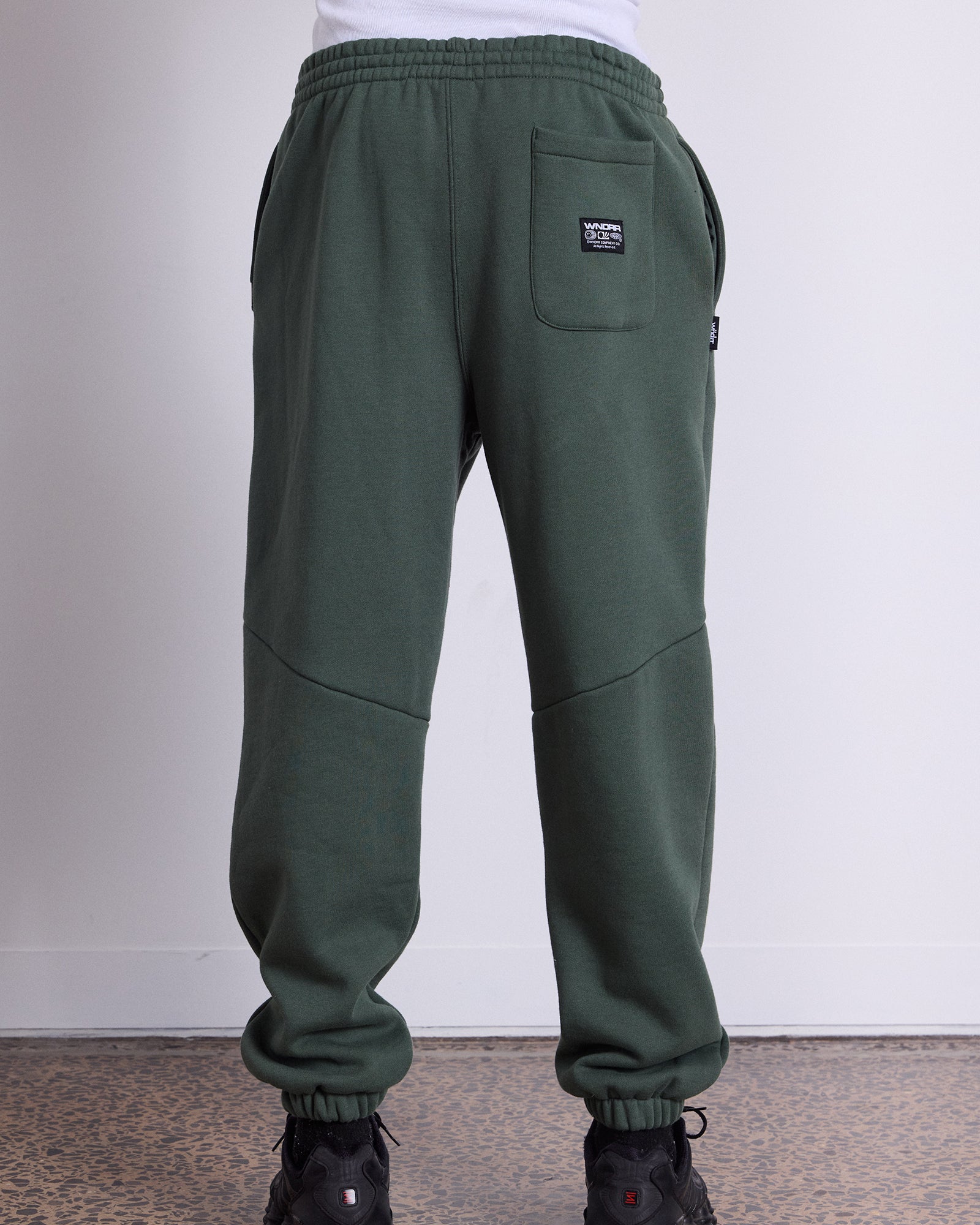 HALO BAGGY TRACKPANT - DARK GREEN