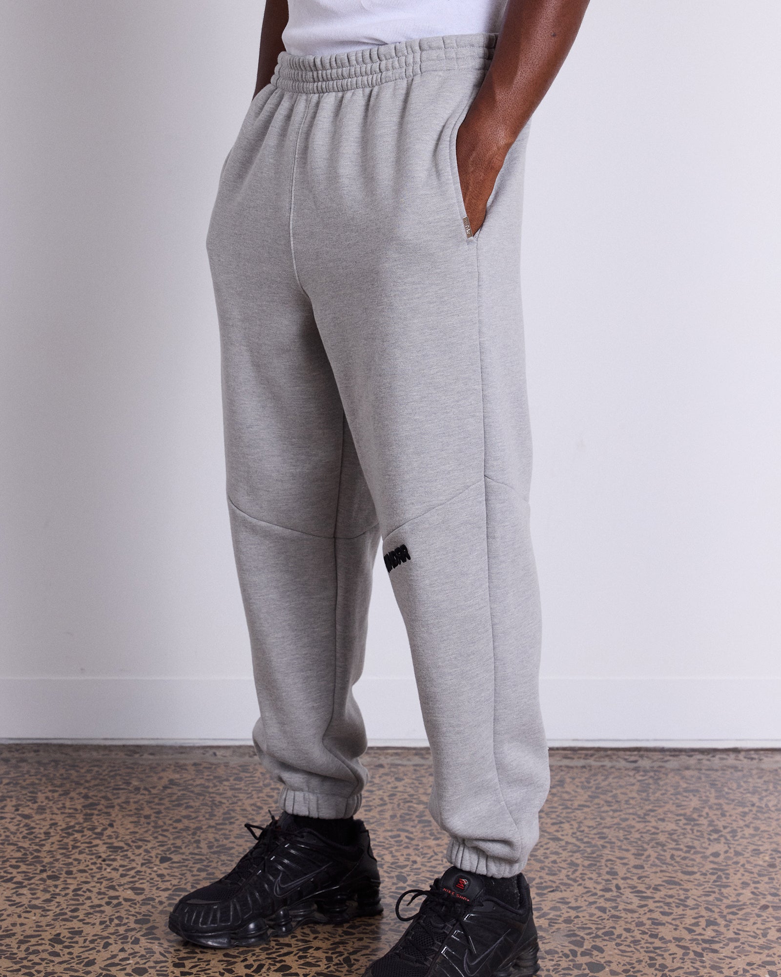 HALO BAGGY TRACKPANT - GREY MARLE