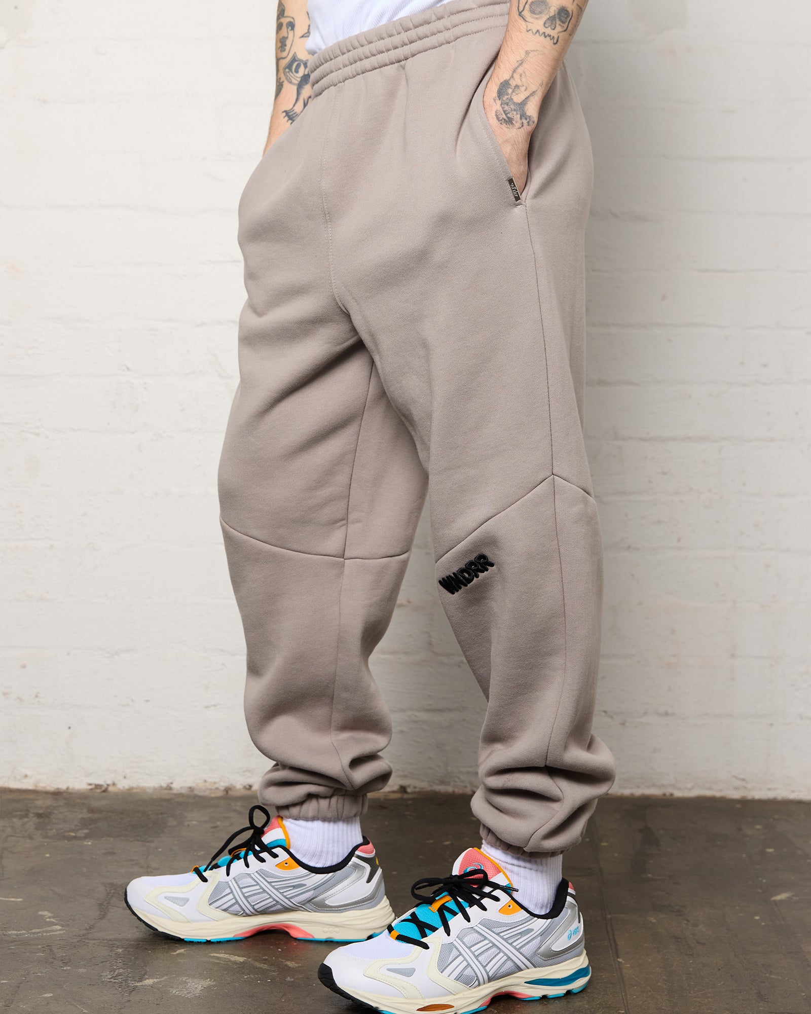 HALO BAGGY TRACKPANT - MOON GREY