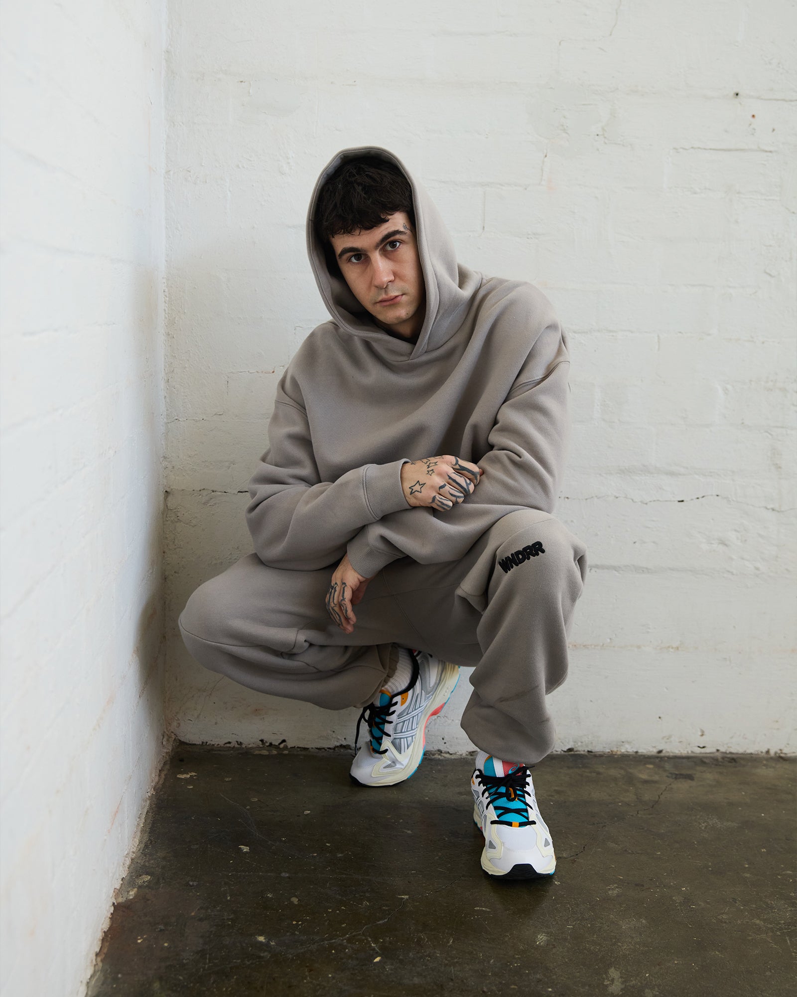 HALO BAGGY TRACKPANT - MOON GREY