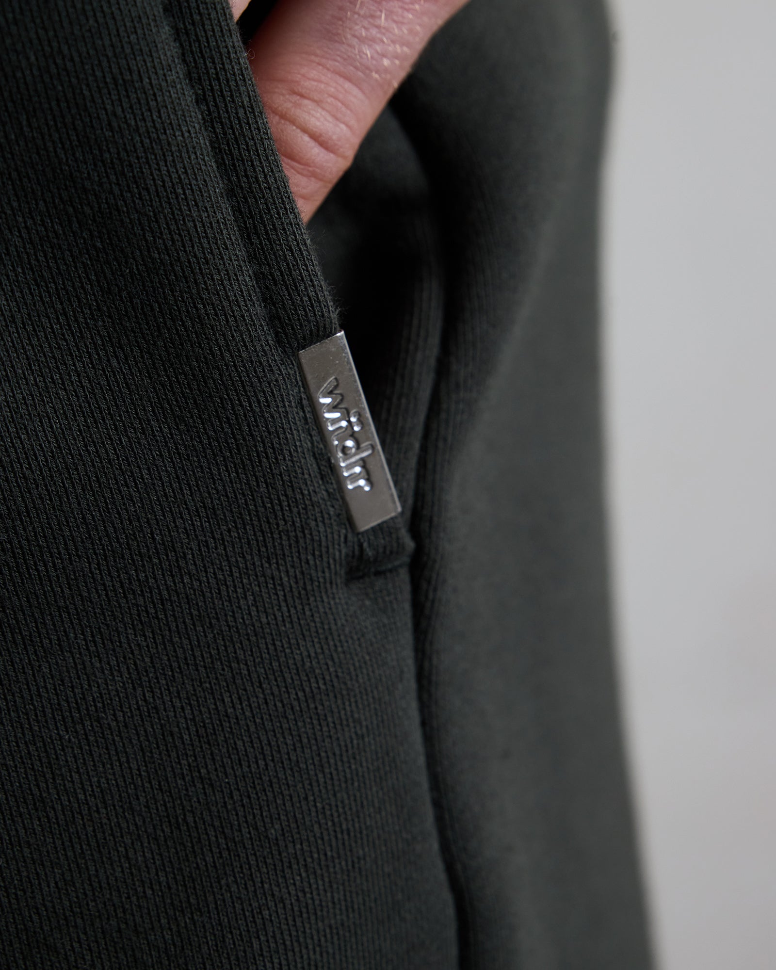 HALO BAGGY TRACKPANT - INK