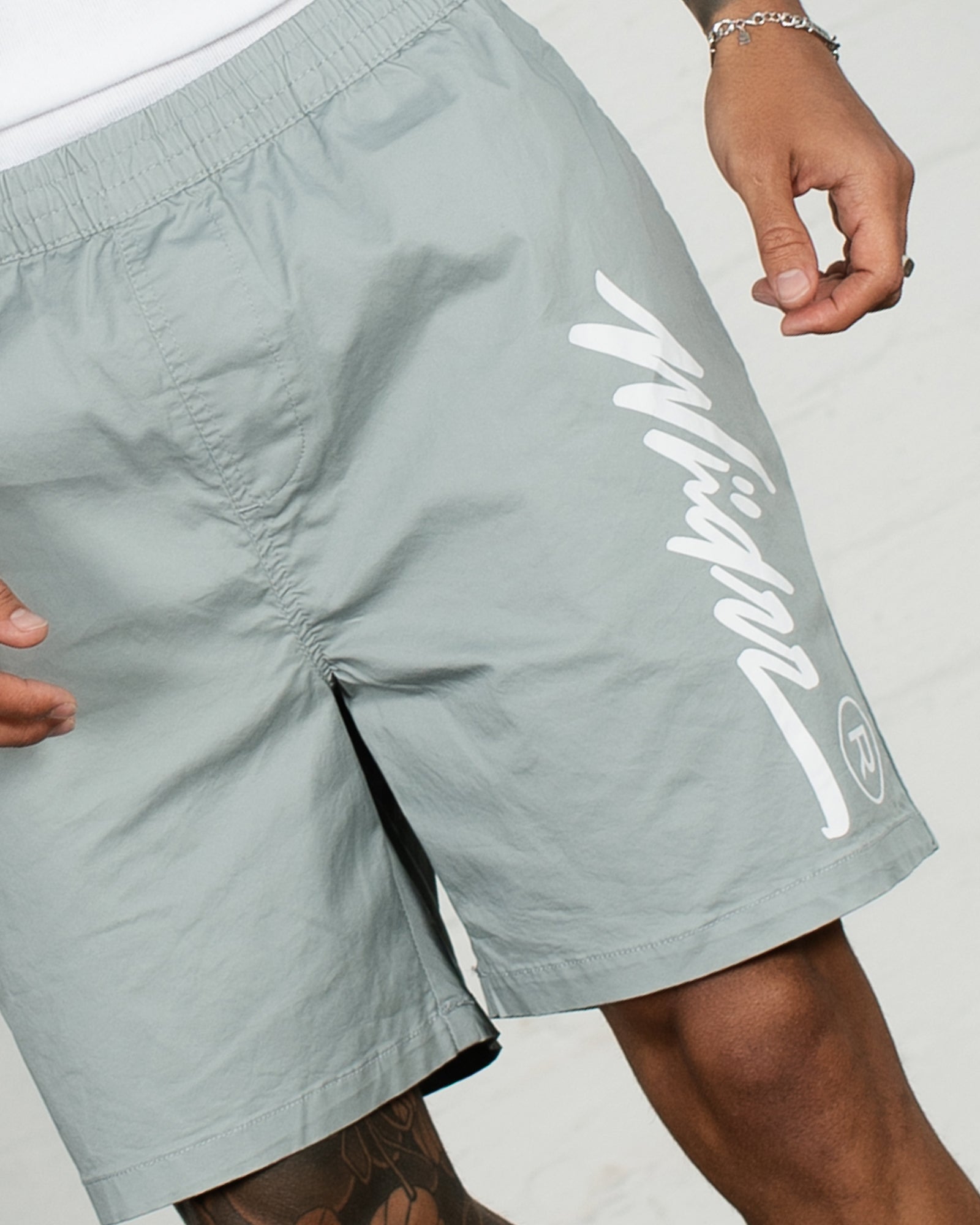 OFFEND BEACH SHORT - CEMENT GREY