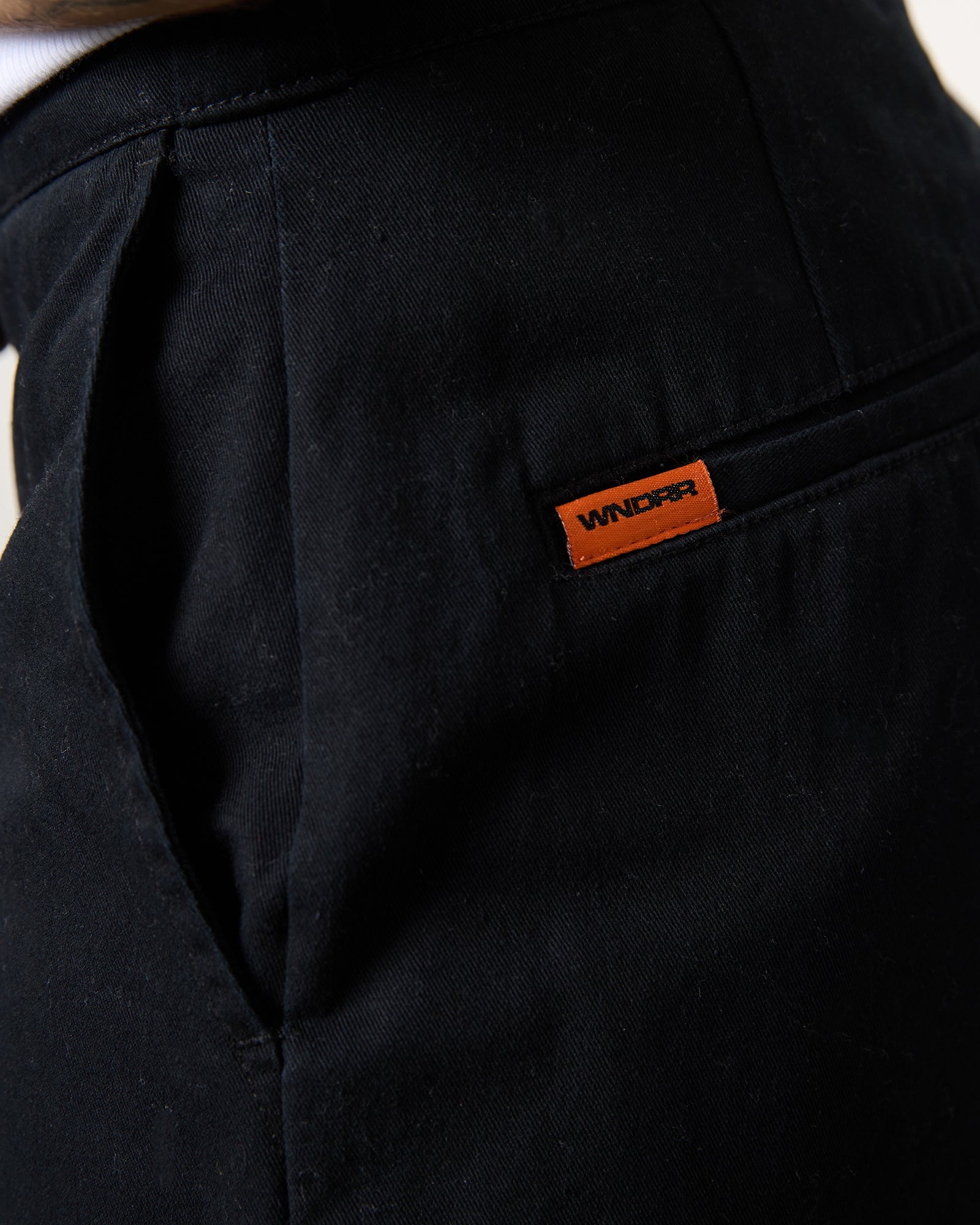 REVOKED CARGO SHORT - BLACK