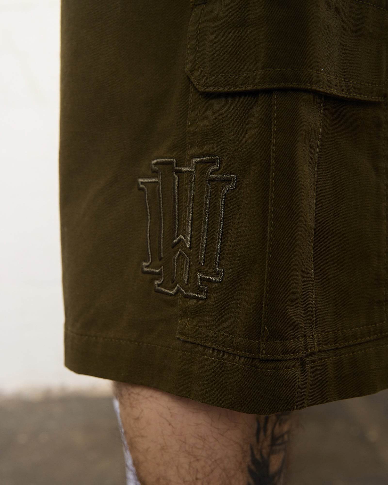 REVOKED CARGO SHORT - MOSS GREEN