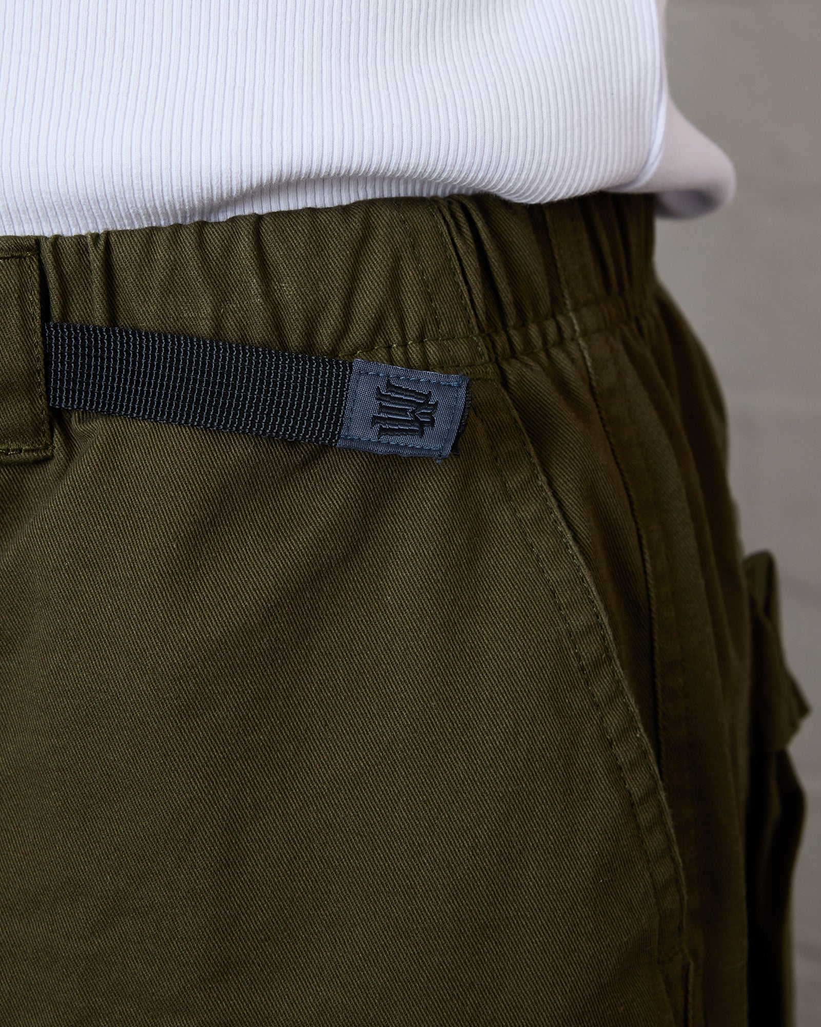 REVOKED CARGO PANT - MOSS GREEN