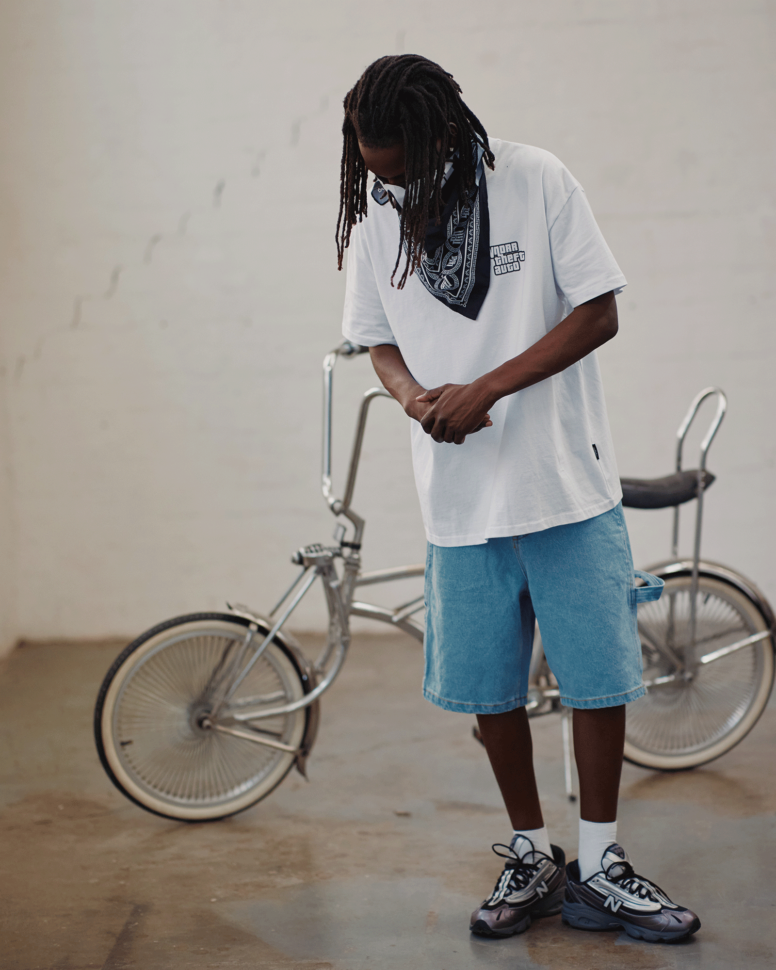 MOST WANTED BOX FIT TEE - WHITE