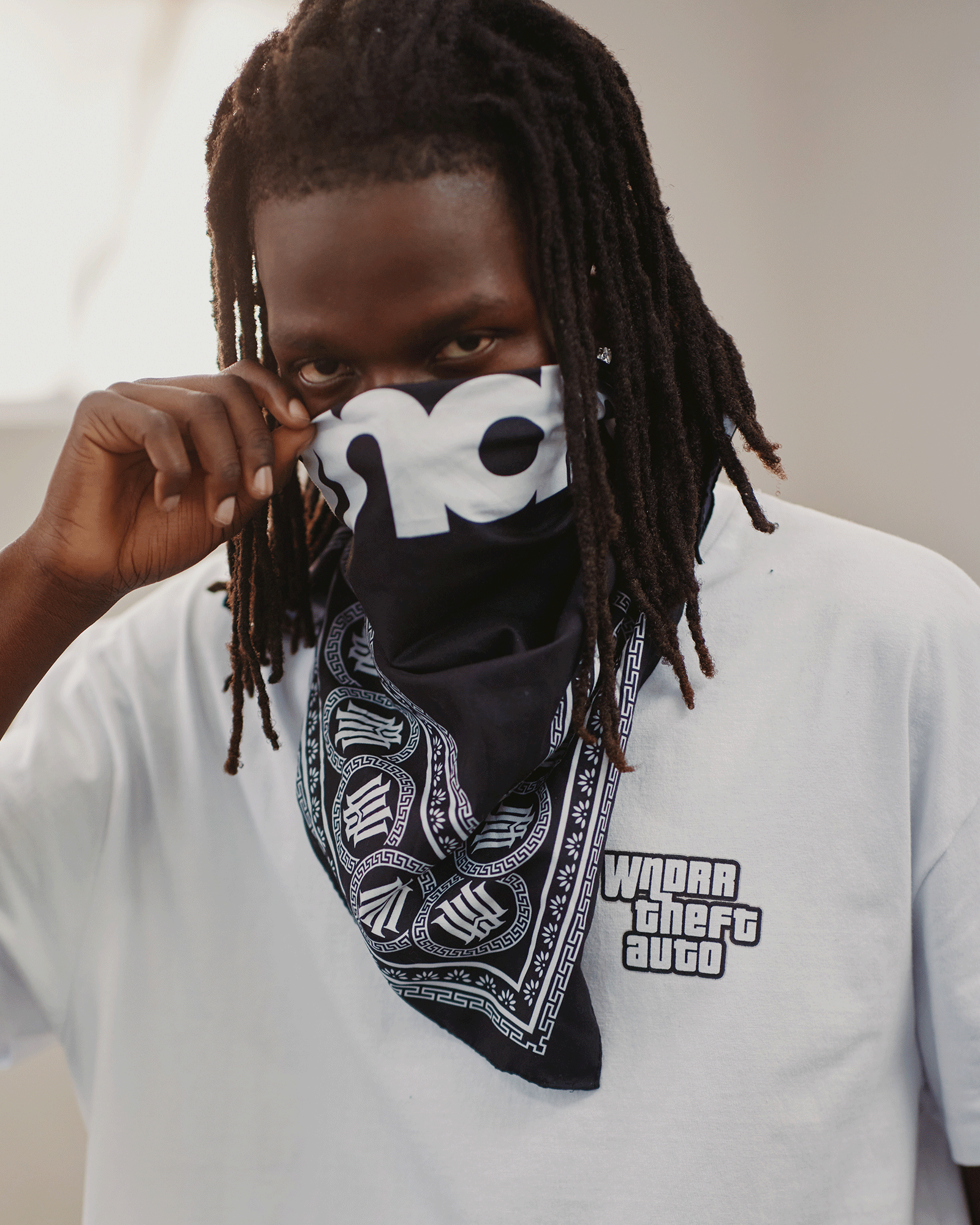 MOST WANTED BOX FIT TEE - WHITE