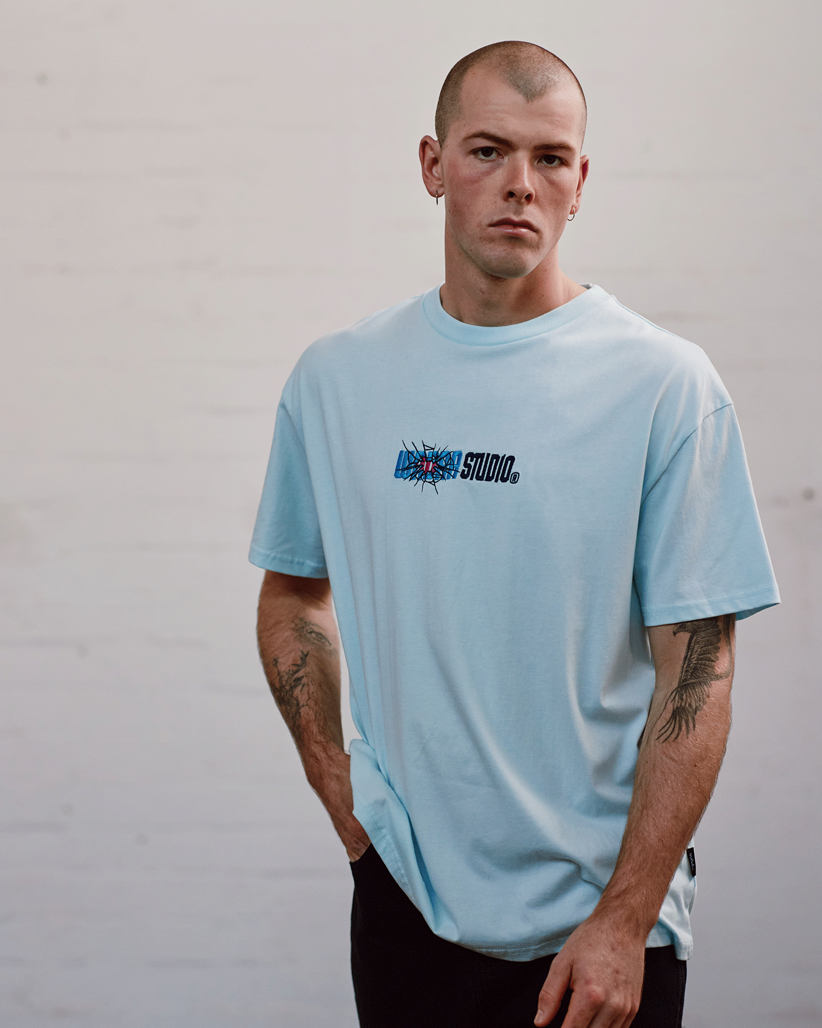 SHATTER BOX FIT TEE - BABY BLUE