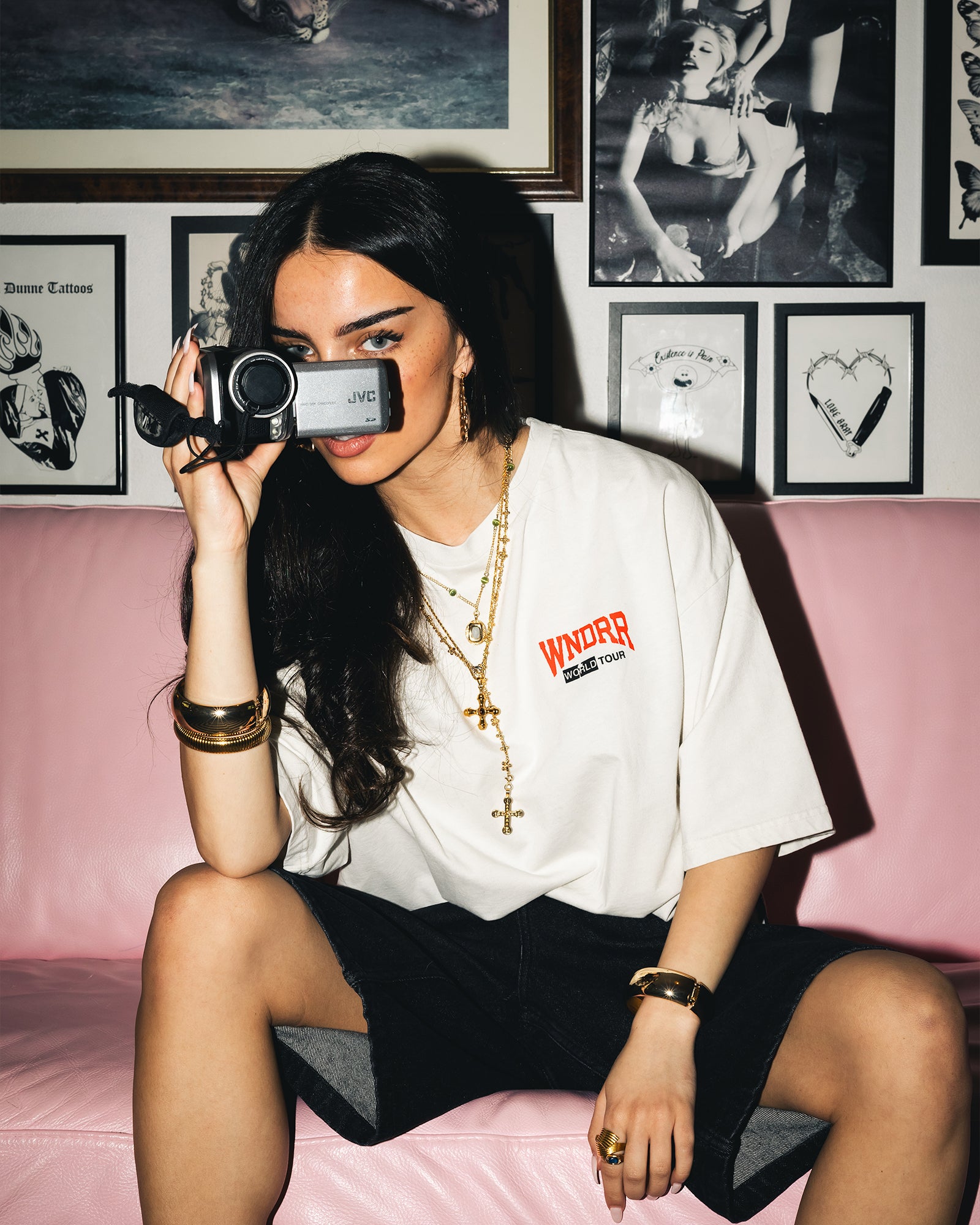 WOMENS WORLD TOUR CROPPED FIT TEE - WASHED WHITE