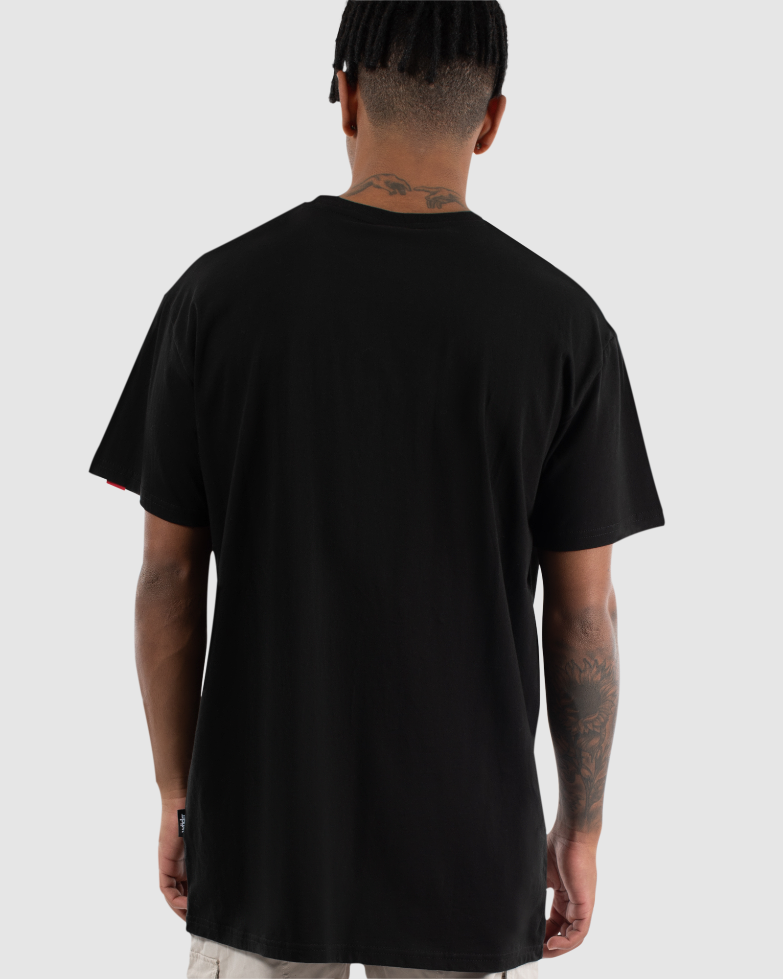 VALIANT CUSTOM FIT TEE - BLACK