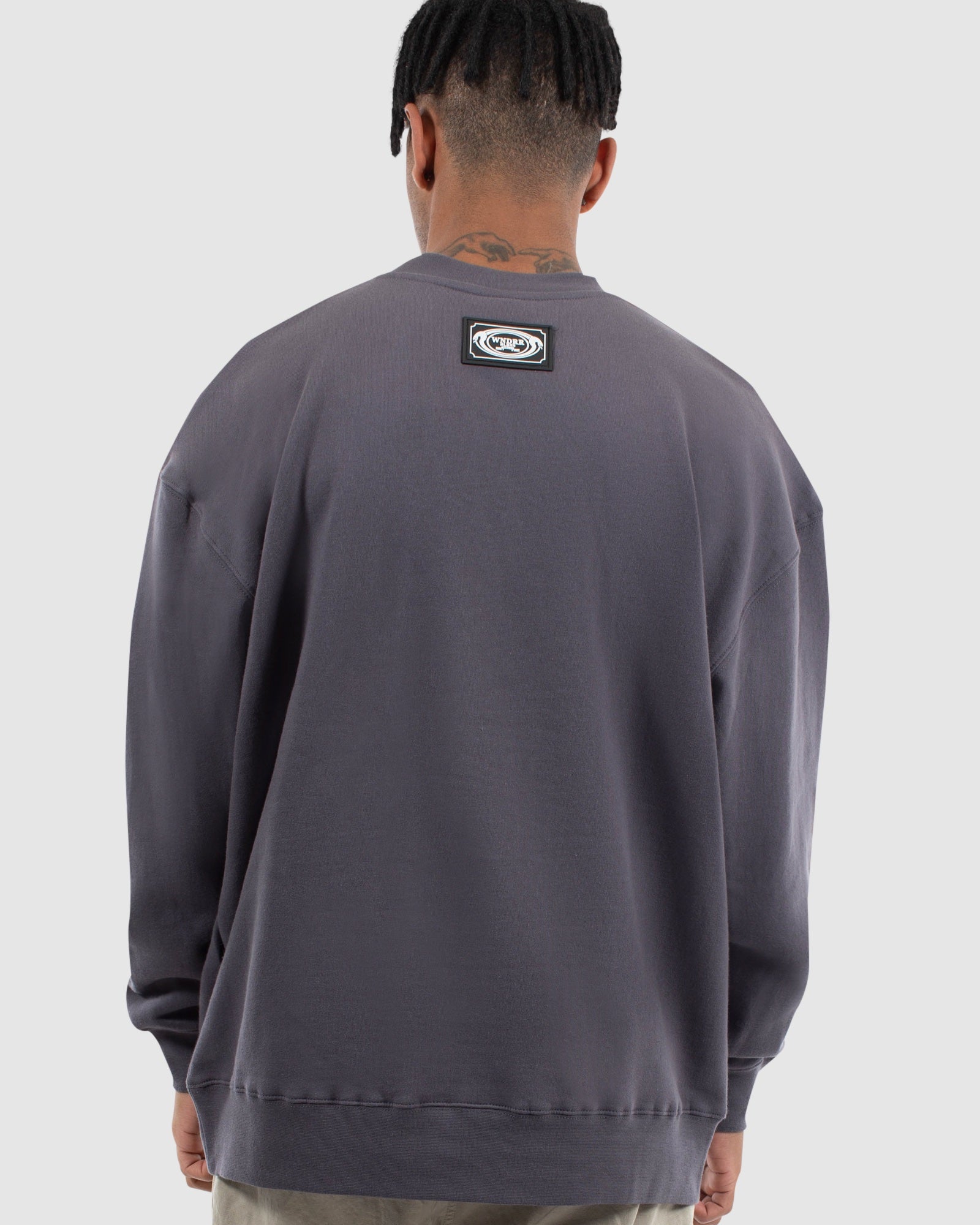 TAHU CREW SWEAT - CHARCOAL