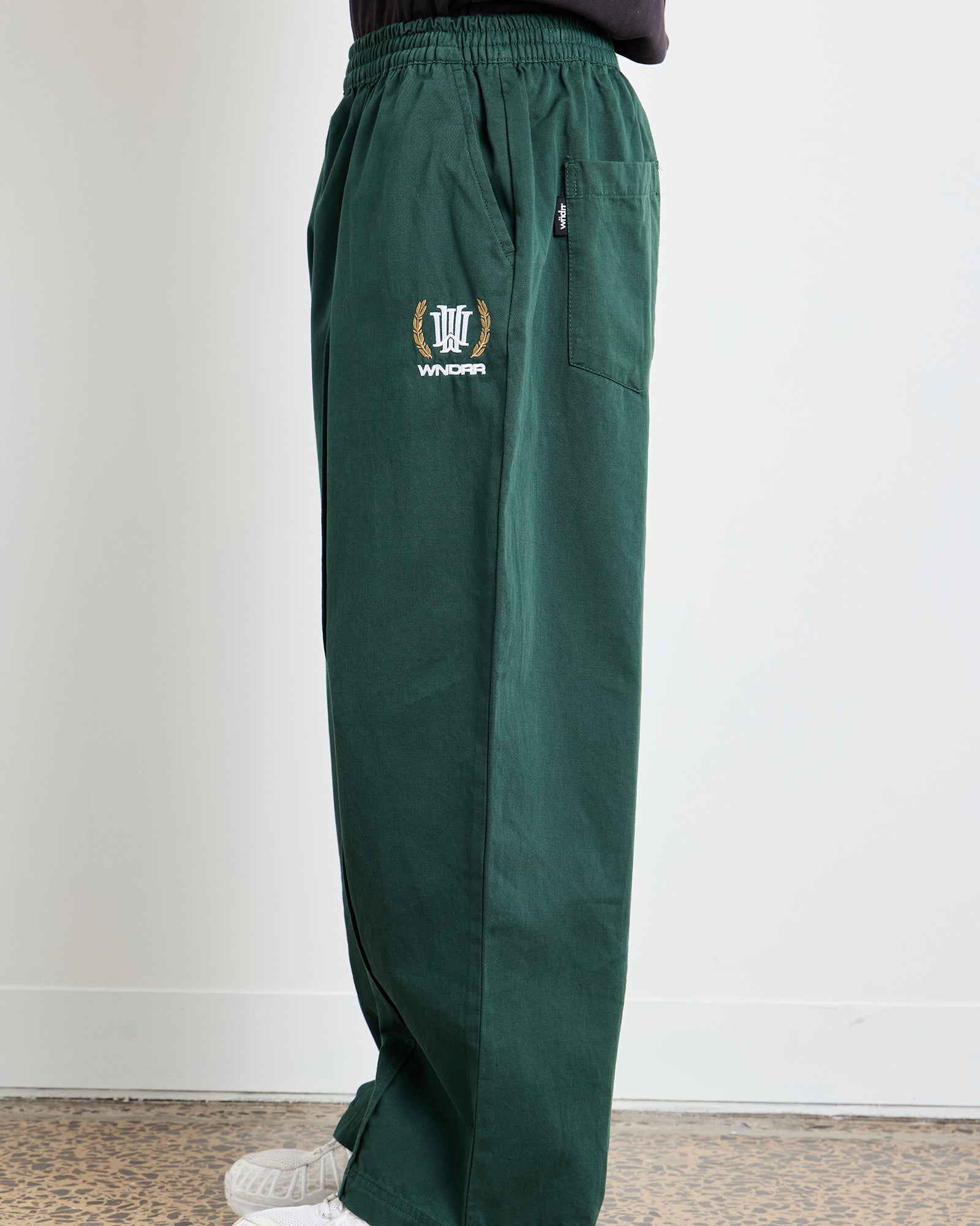 MAISON PLEATED PANT - PINE GREEN