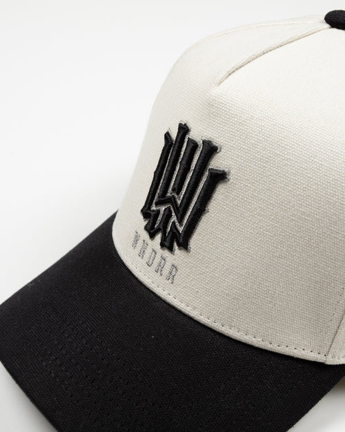 BLEACH CLASSIC SNAPBACK CAP - WHITE/BLACK